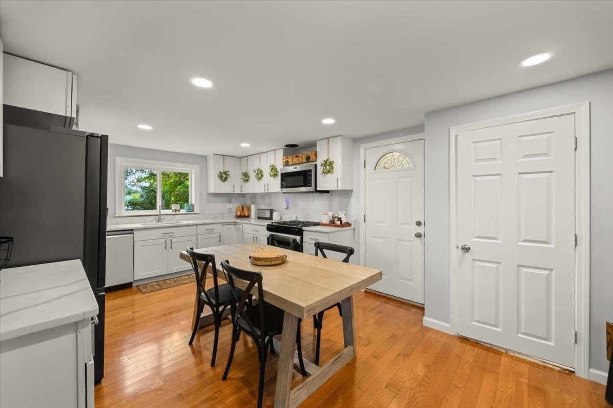 12 Randall Ave, Weymouth, MA 02189 - Image 3