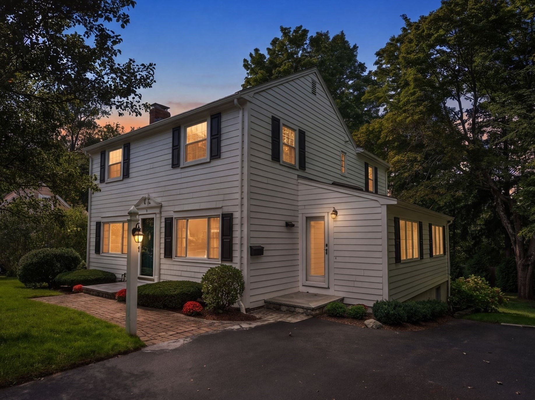 7 Cape Cod Ln, Canton, MA 02021