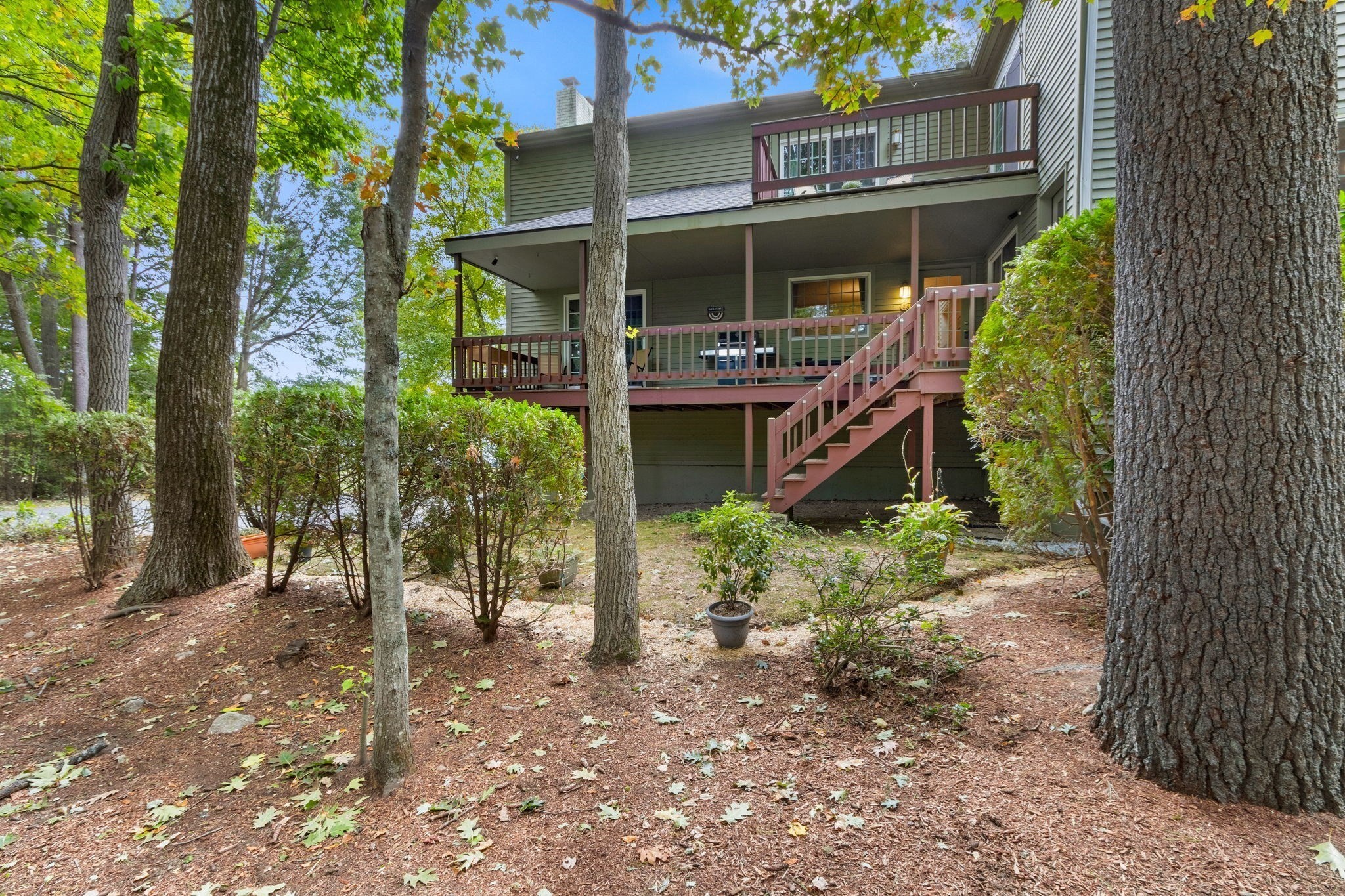 12 Country Club Ln Unit D, Milford, MA 01757