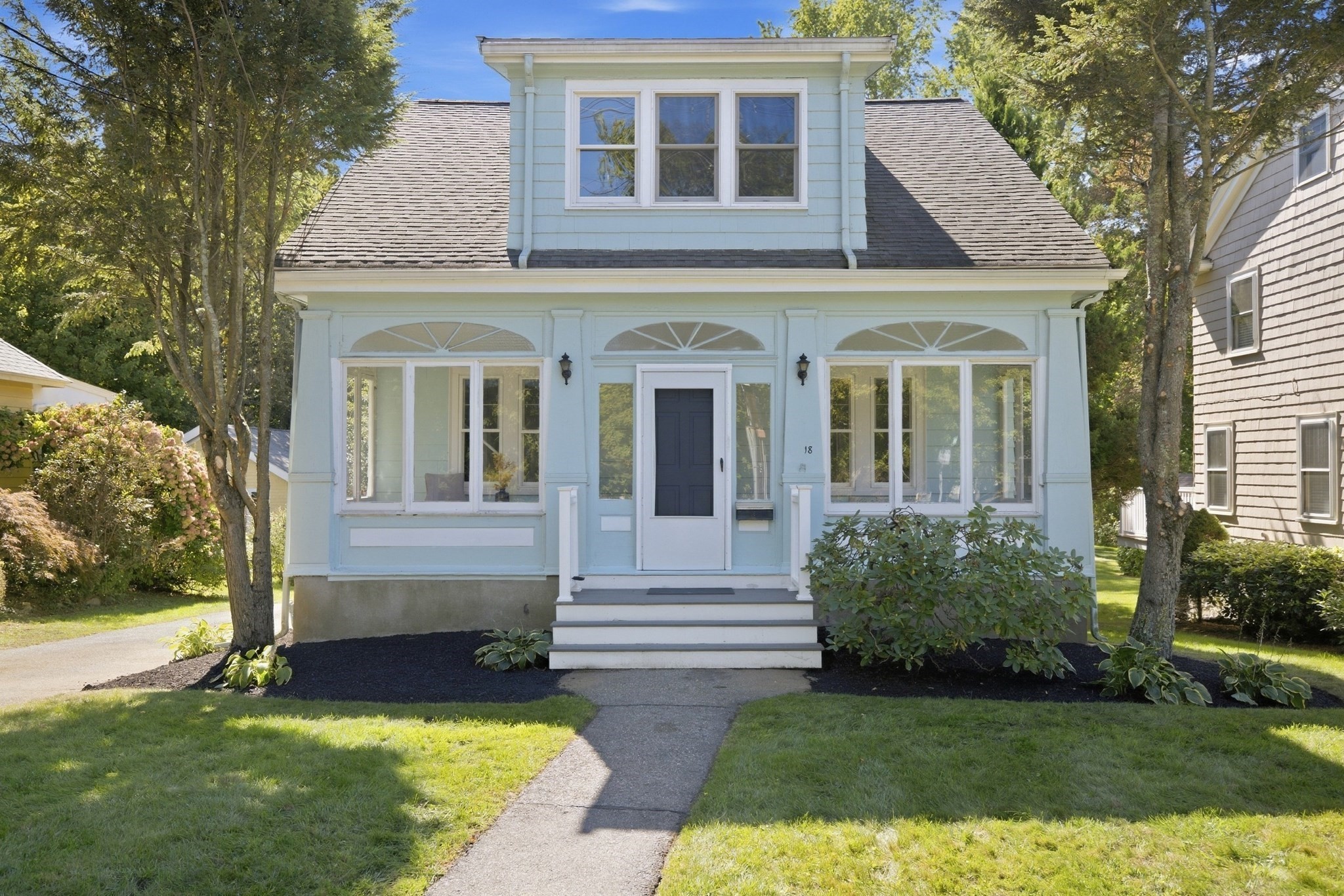 18 Middle St, Lexington, MA 02421