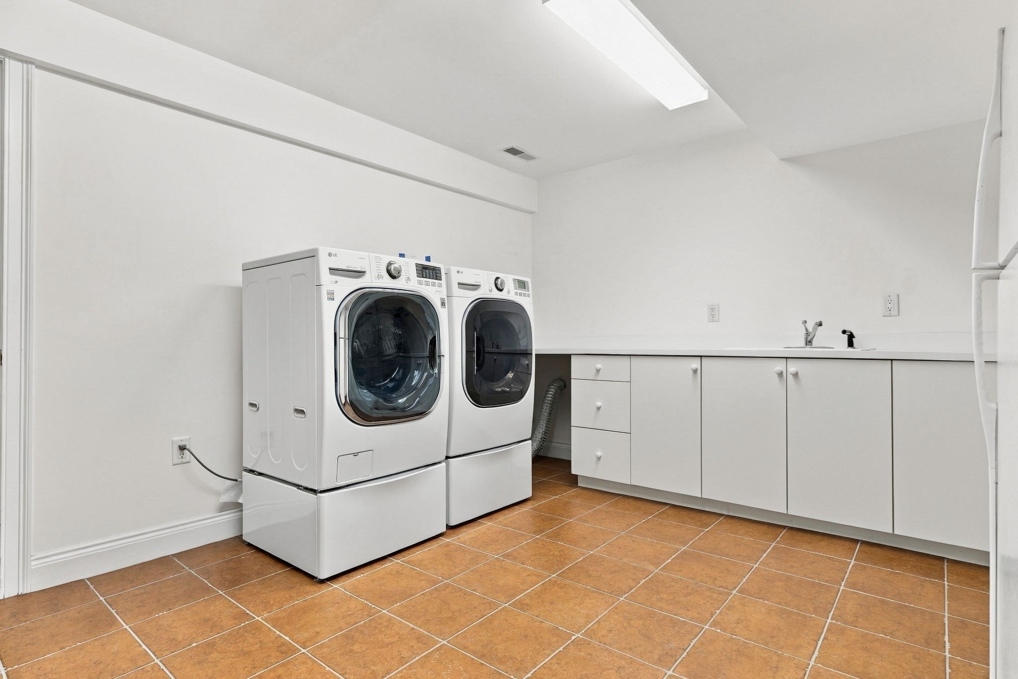 9 Bobby Jones Dr Unit 9, Andover, MA 01810 - Image 37