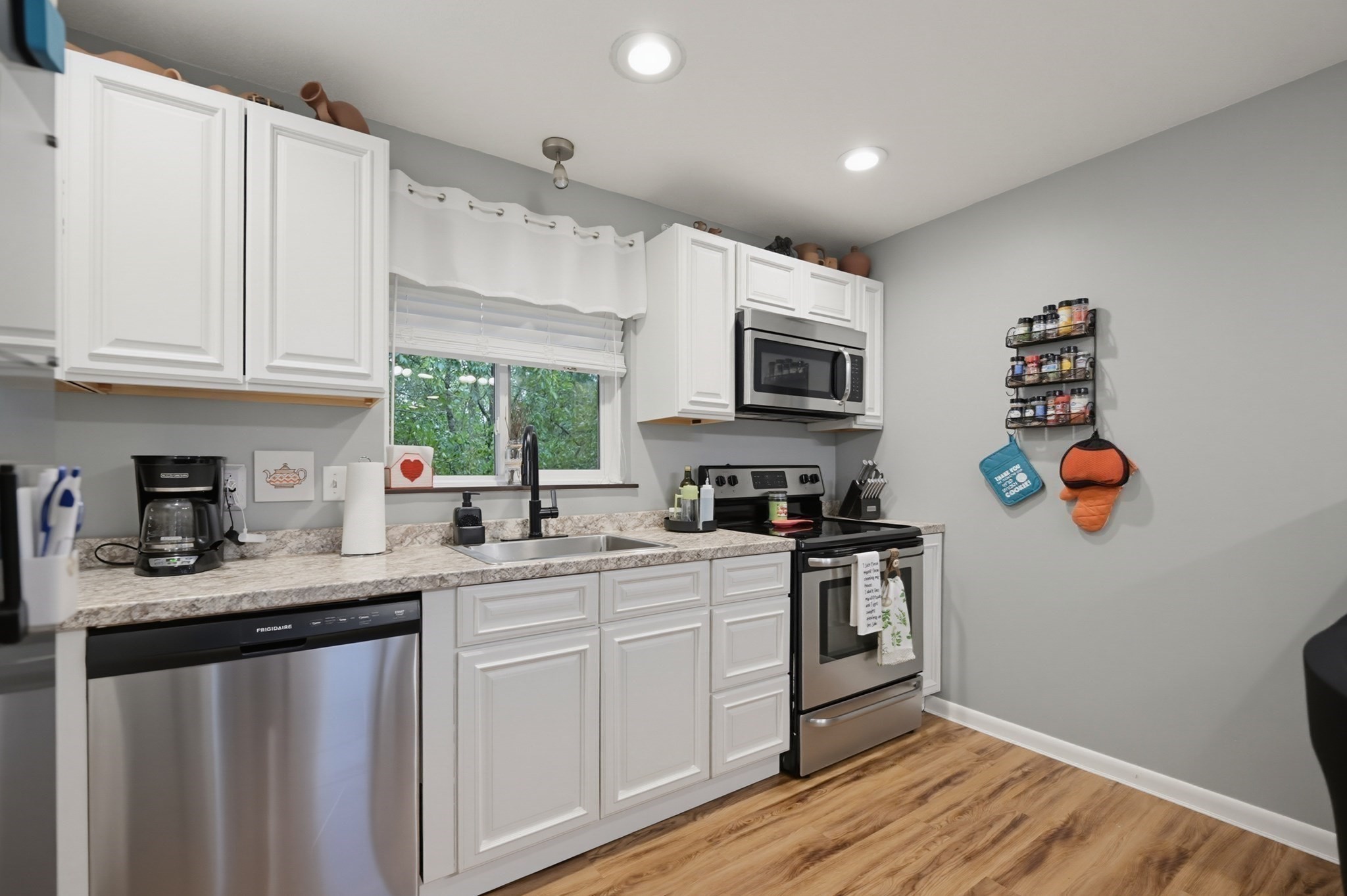 5455 N Main St Unit 6F, Fall River, MA 02720 - Image 2