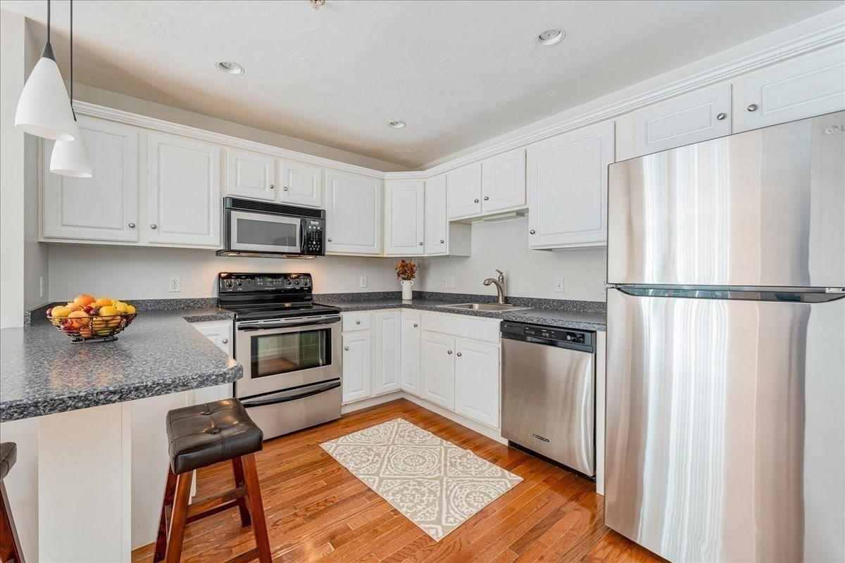 319 Hampton Way Unit 319, Abington, MA 02351 - Image 5