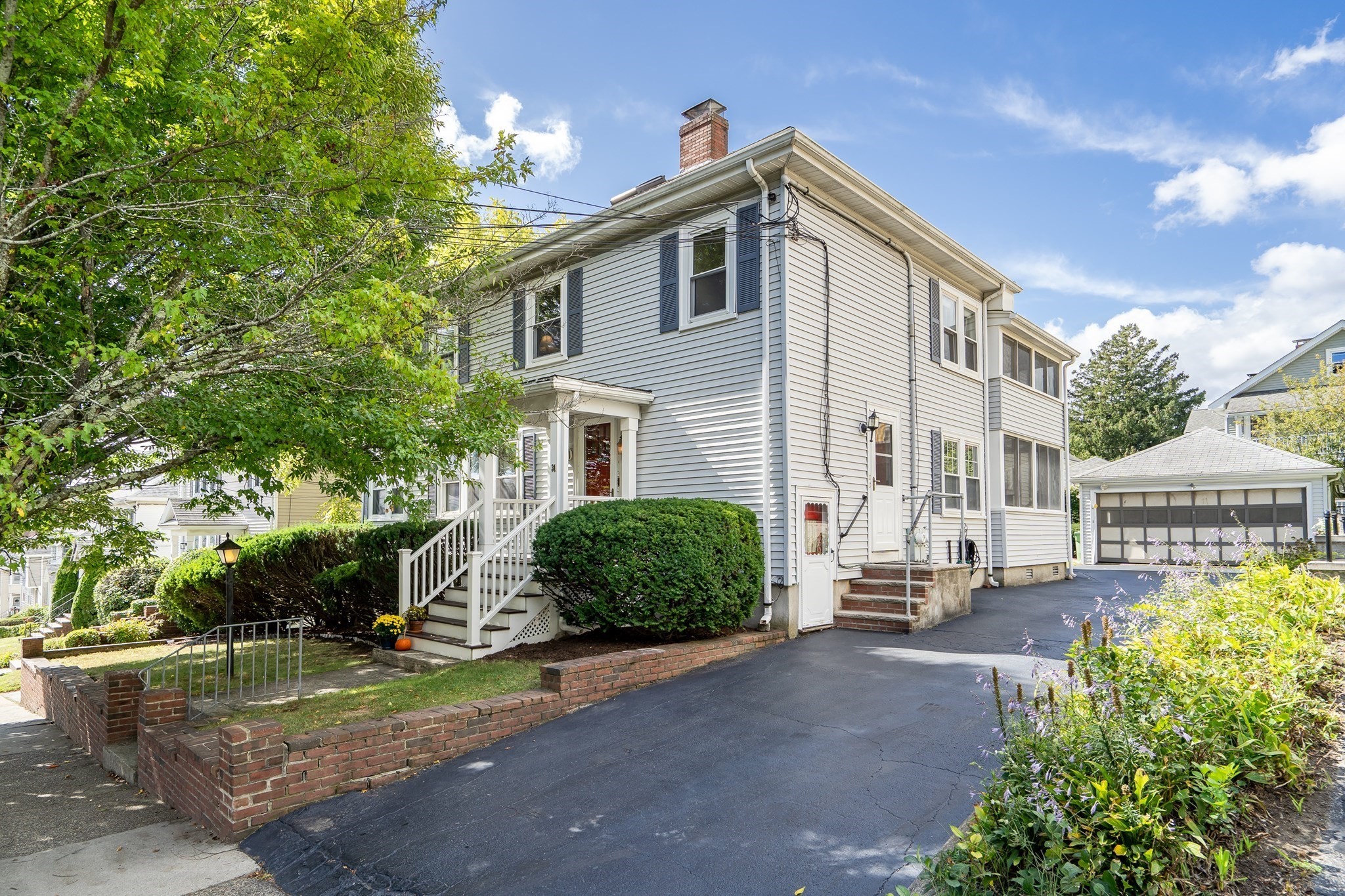 30 Oakley Rd Unit 2, Watertown, MA 02472