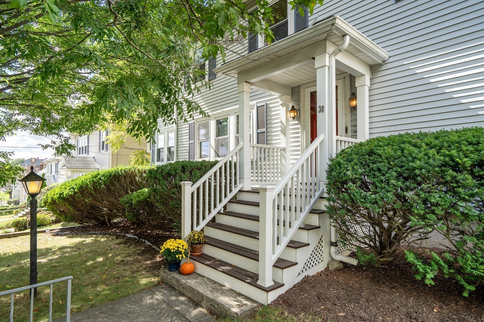 30 Oakley Rd Unit 2, Watertown, MA 02472 - Image 2