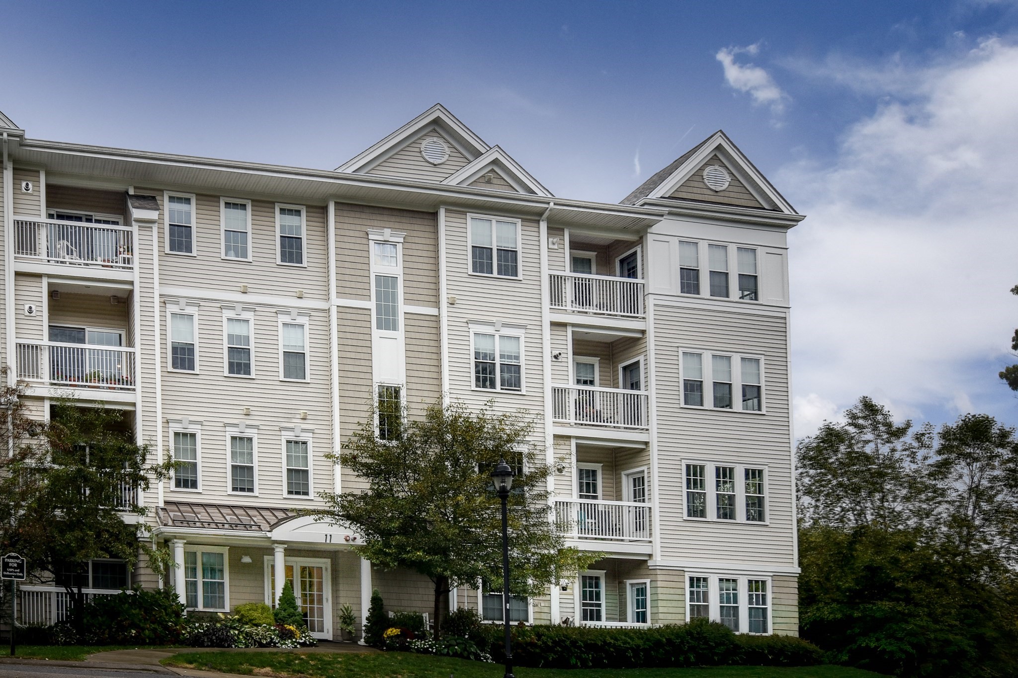 11 Morgan Drive Unit 408, Natick, MA 01760