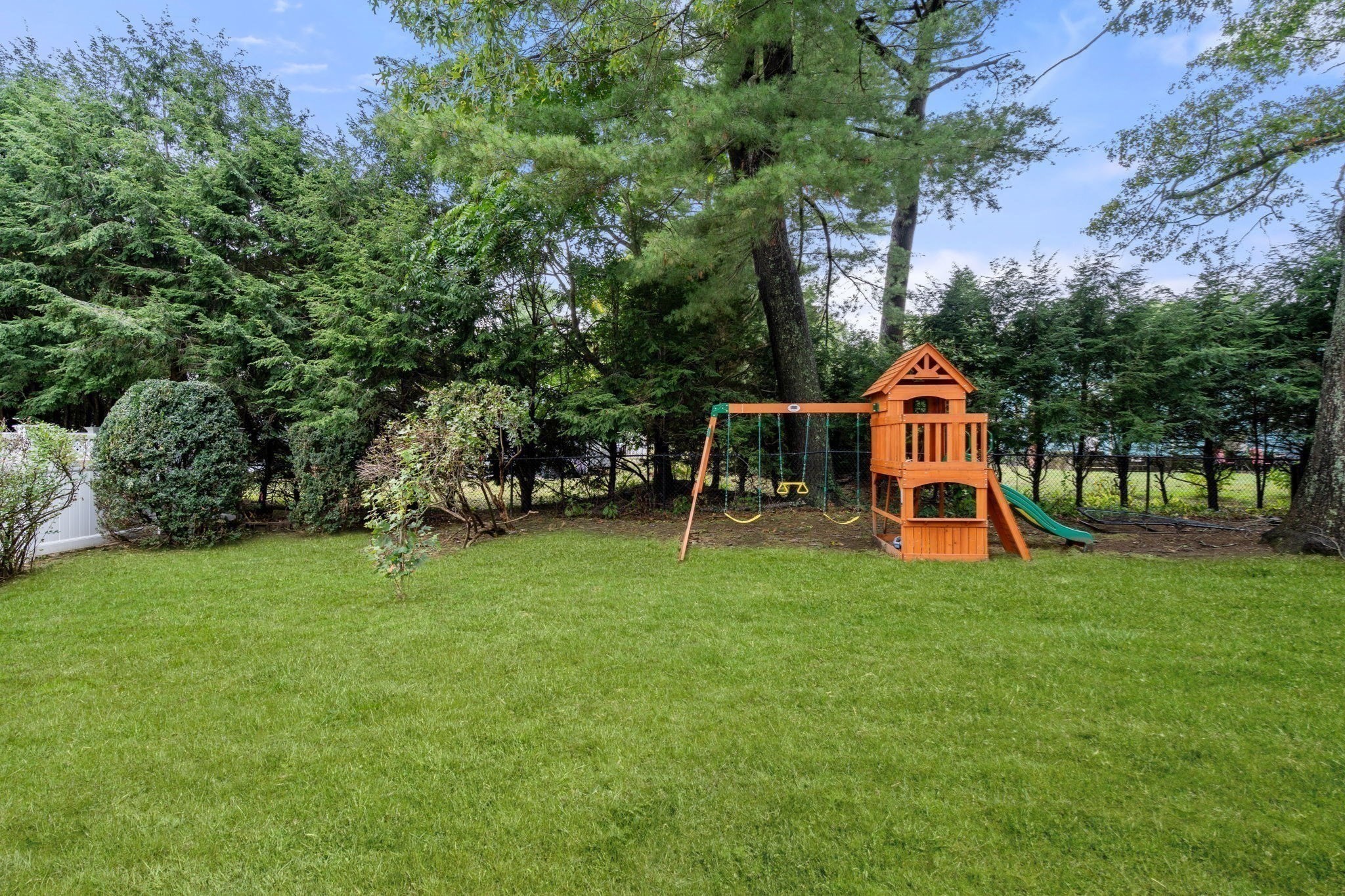 19 New Hampshire Avenue, Natick, MA 01760 - Image 2