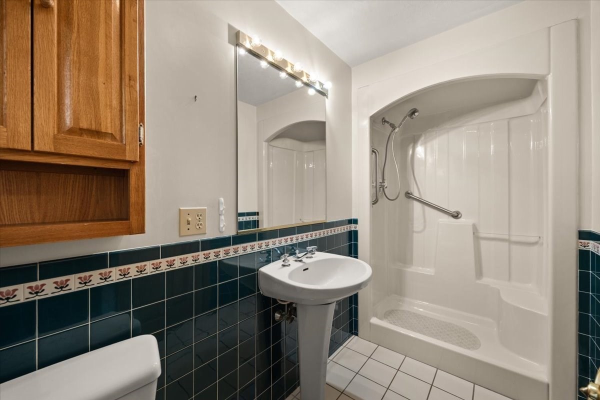 104 Leonard Farm Rd, Abington, MA 02351 - Image 16