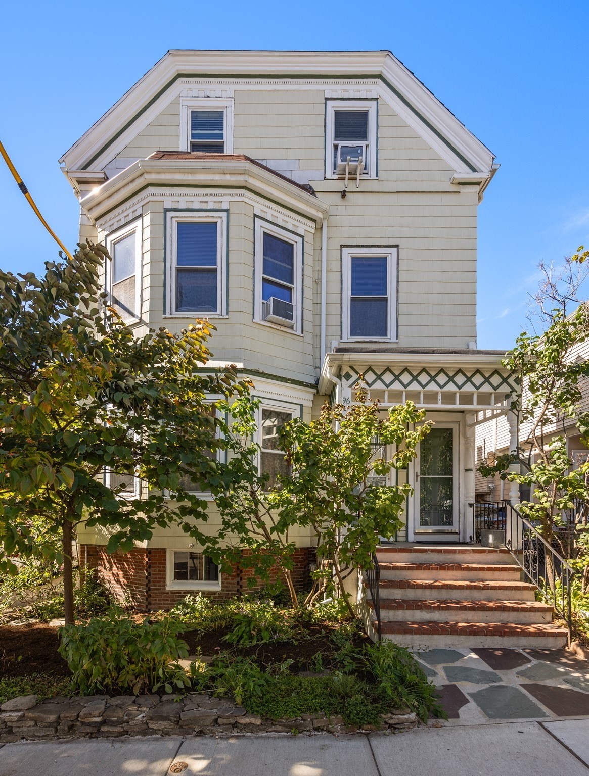 96 School St Unit 96, Somerville, MA 02143