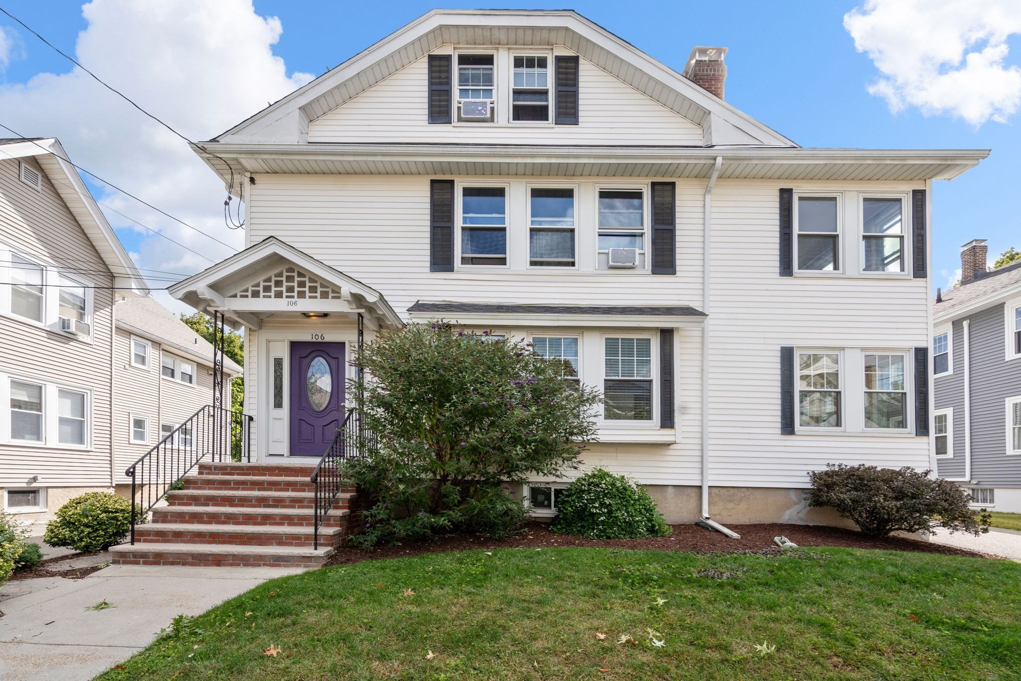 106 Poplar St Unit 1, Watertown, MA 02472