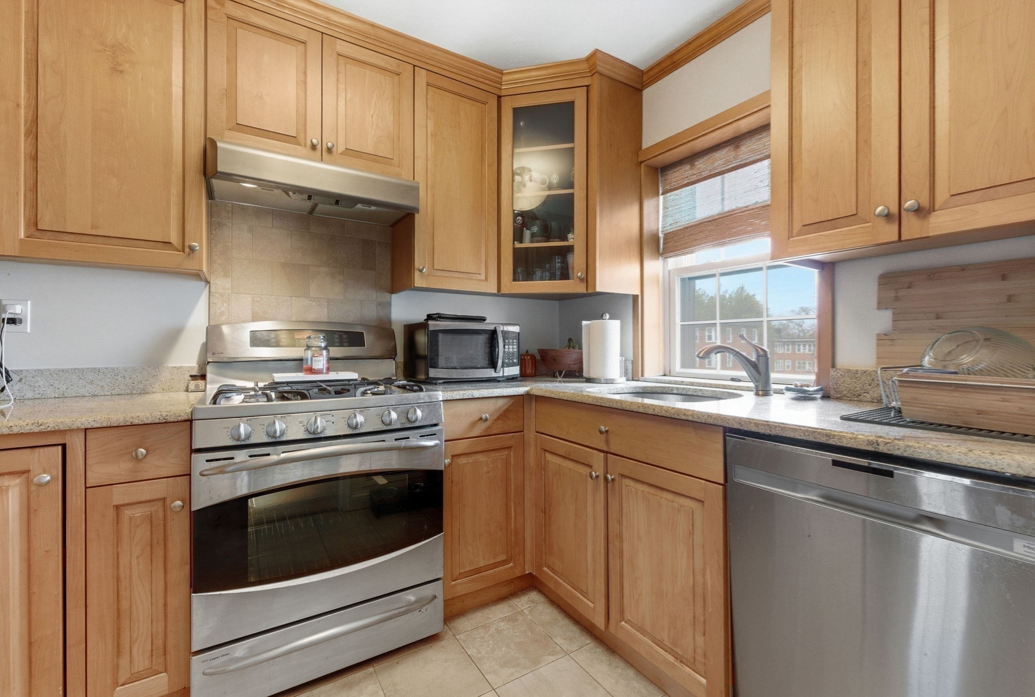 9 Lennon Ct Unit 13, South Boston, Boston, MA 02127 - Image 5
