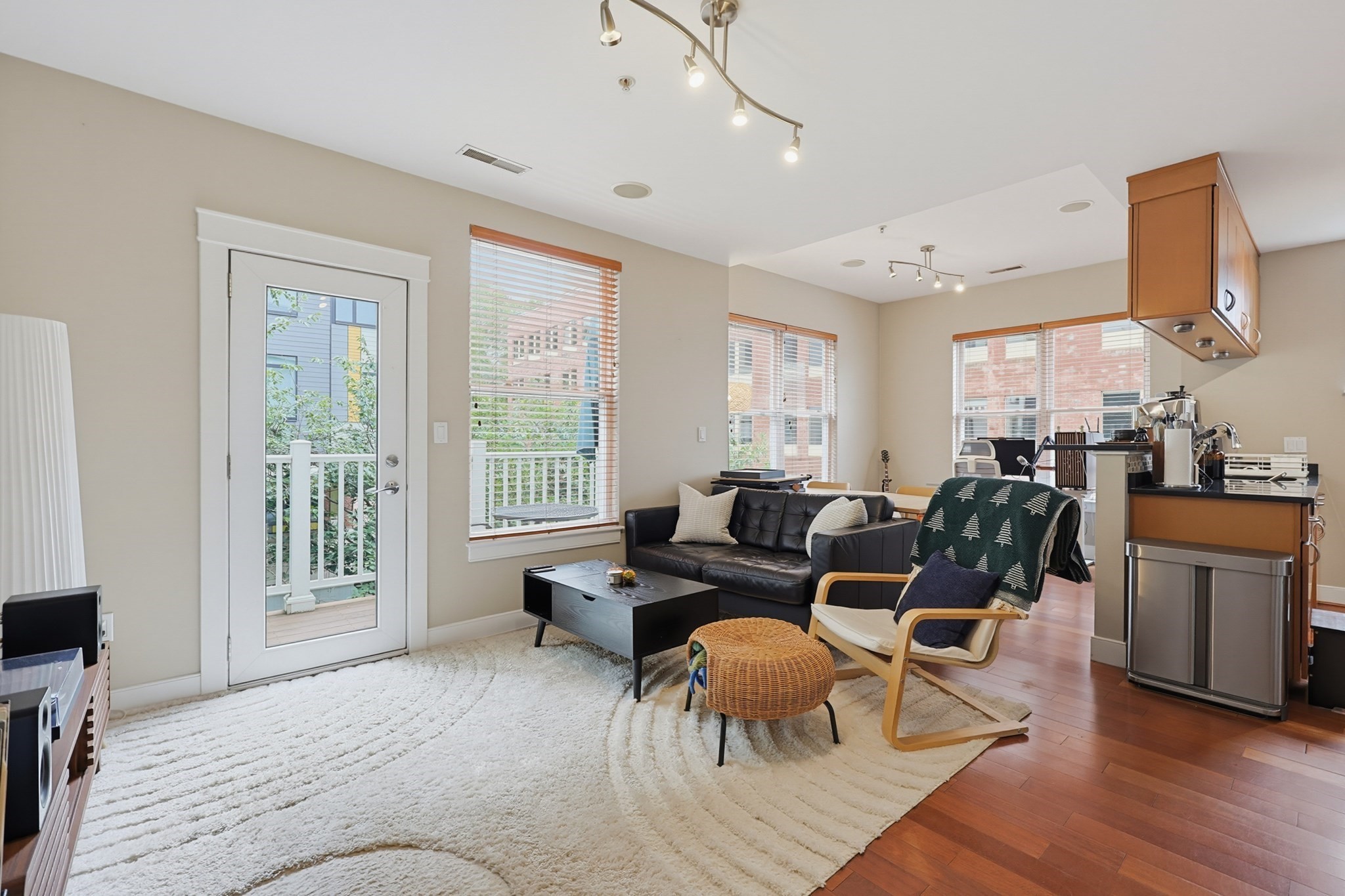 27 Wheeler St Unit 224, Cambridge, MA 02138
