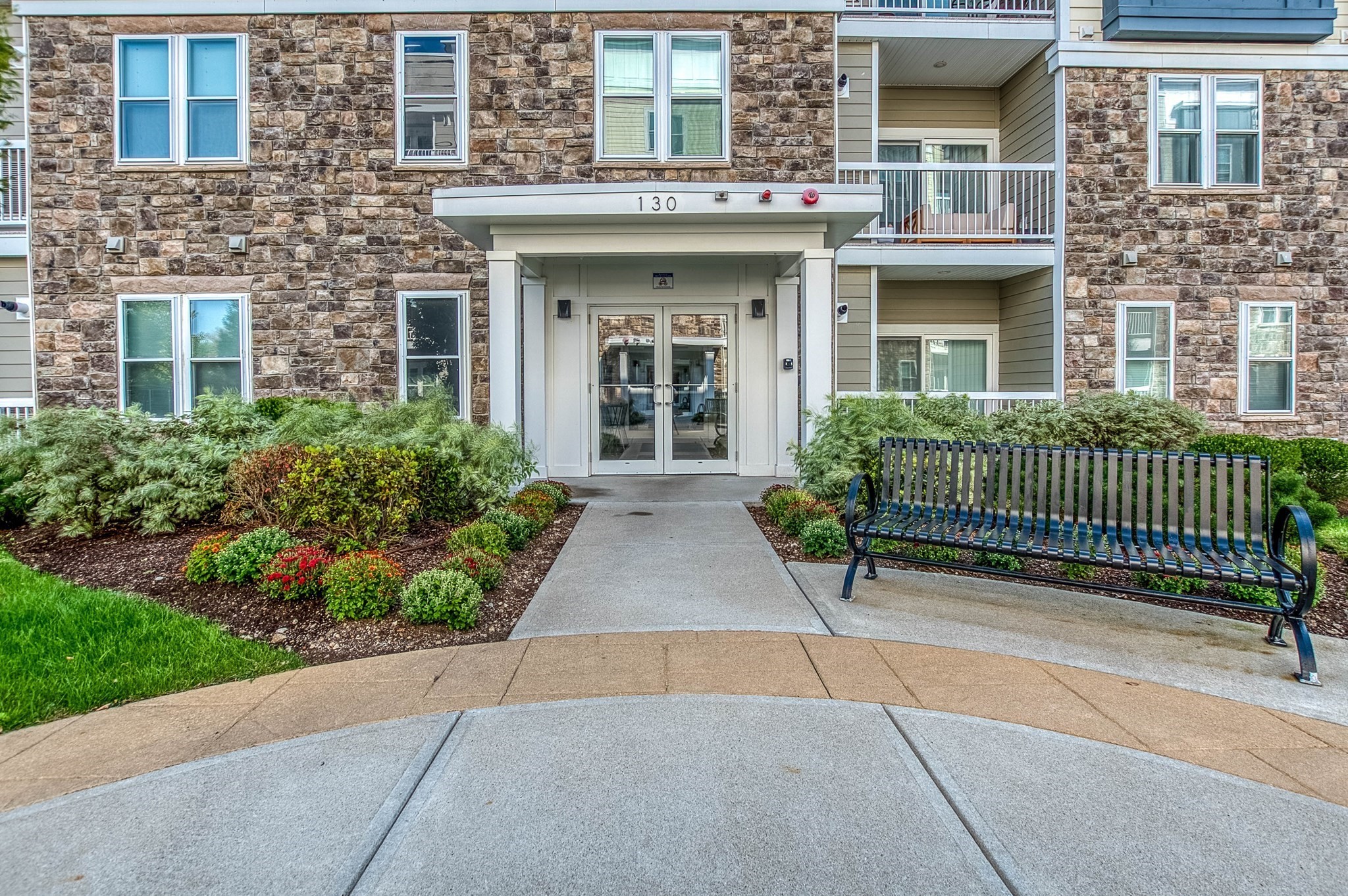 130 University Ave Unit 1201, Westwood, MA 02090 - Image 2