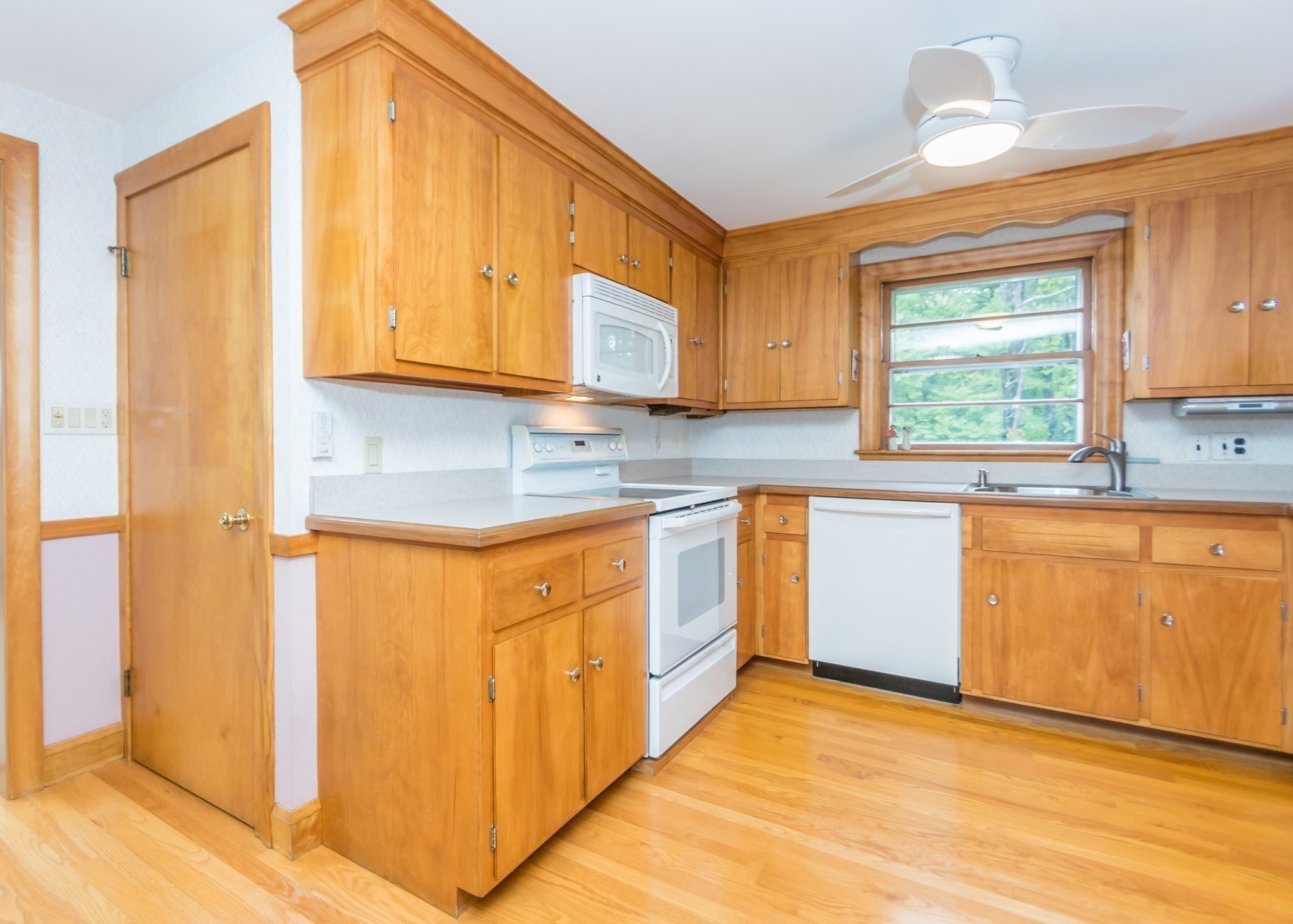 1785 Trapelo Road, Waltham, MA 02451 - Image 7
