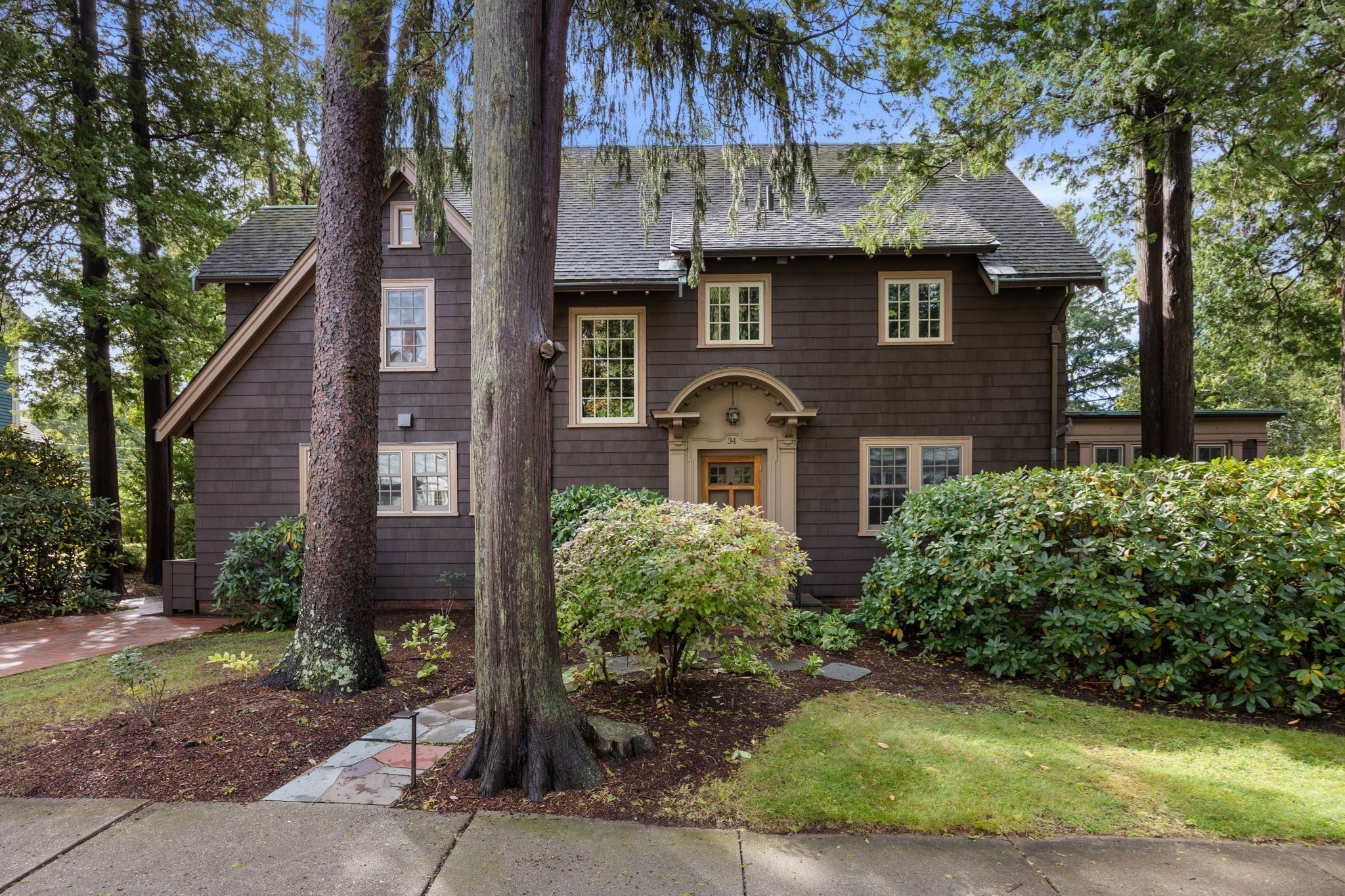 34 Hancock Ave, Newton, MA 02459