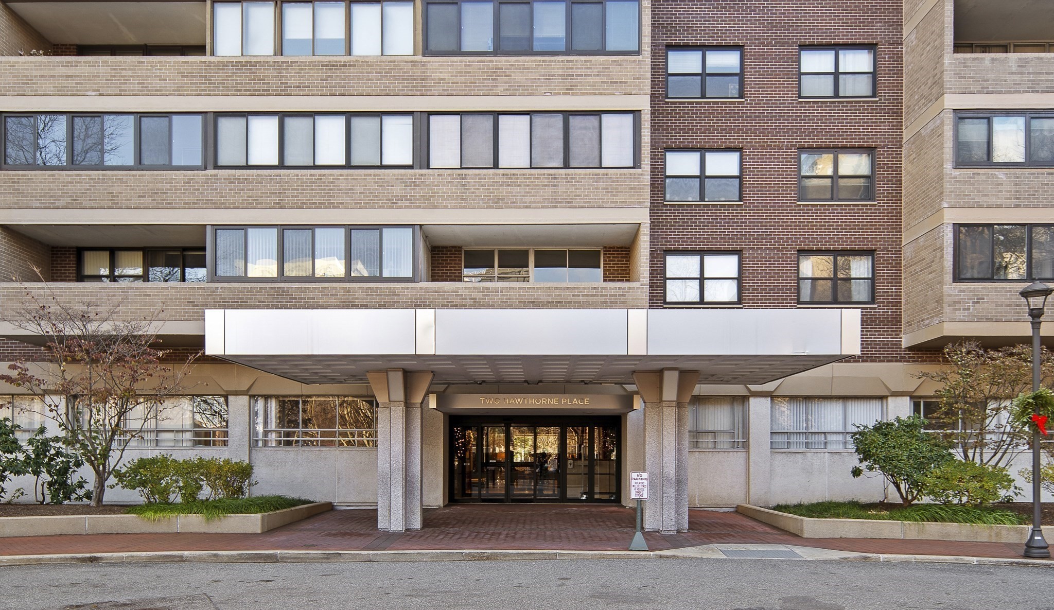 9 Hawthorne Pl Pkg 86, West End, Boston, MA 02114 - Image 3