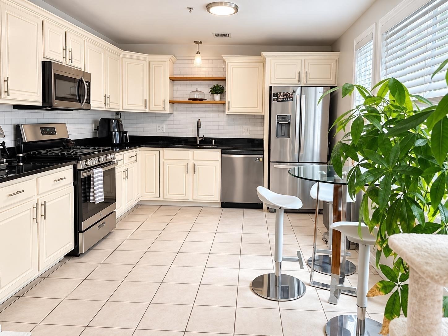 627 Revere Beach Pkwy Unit 627, Revere, MA 02151 - Image 3