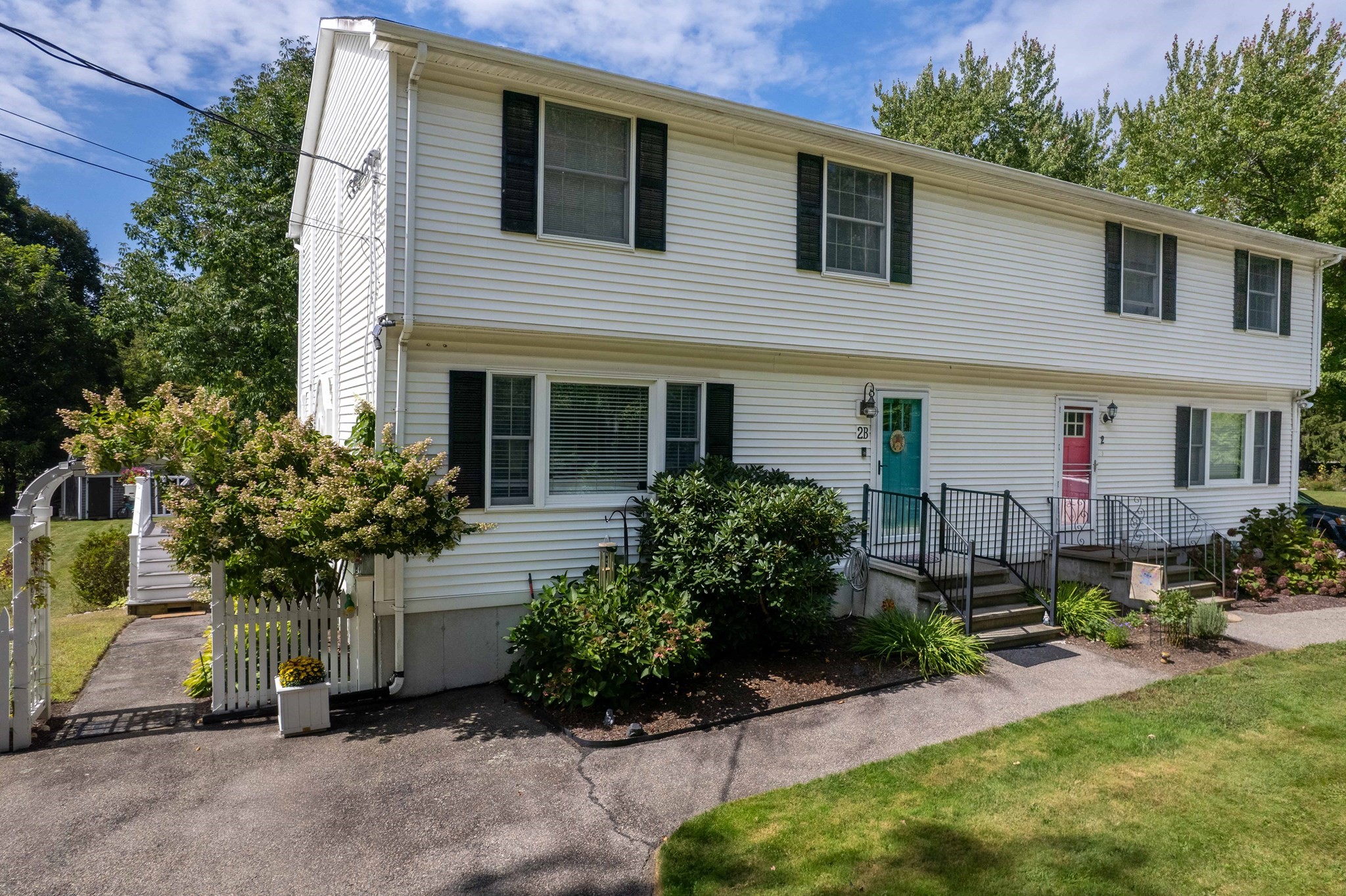 2 Elm Street Unit B, Medway, MA 02053
