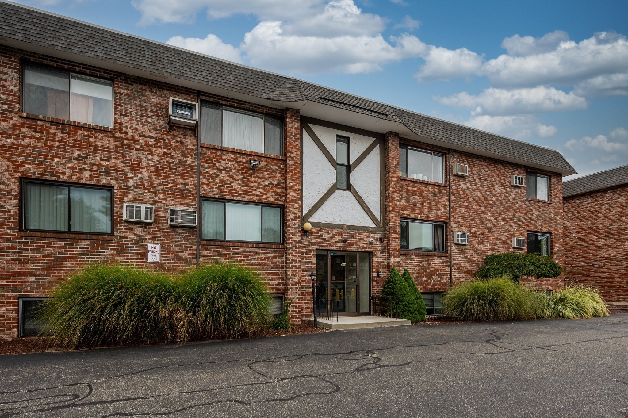 43 McCormick Ter Unit 53, Stoughton, MA 02072