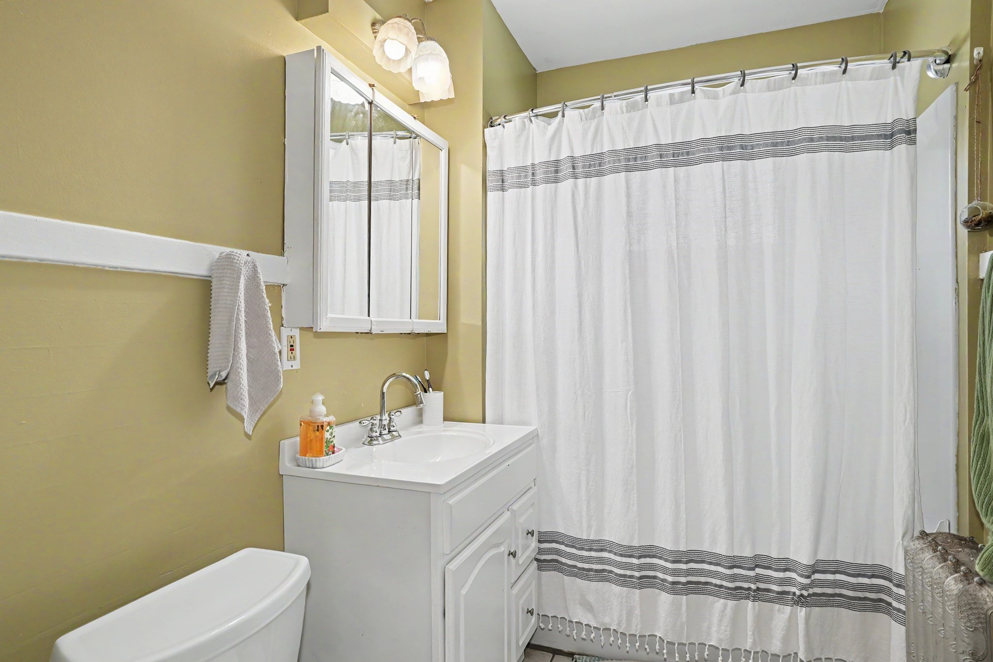 167 Seventh St, Leominster, MA 01453 - Image 32