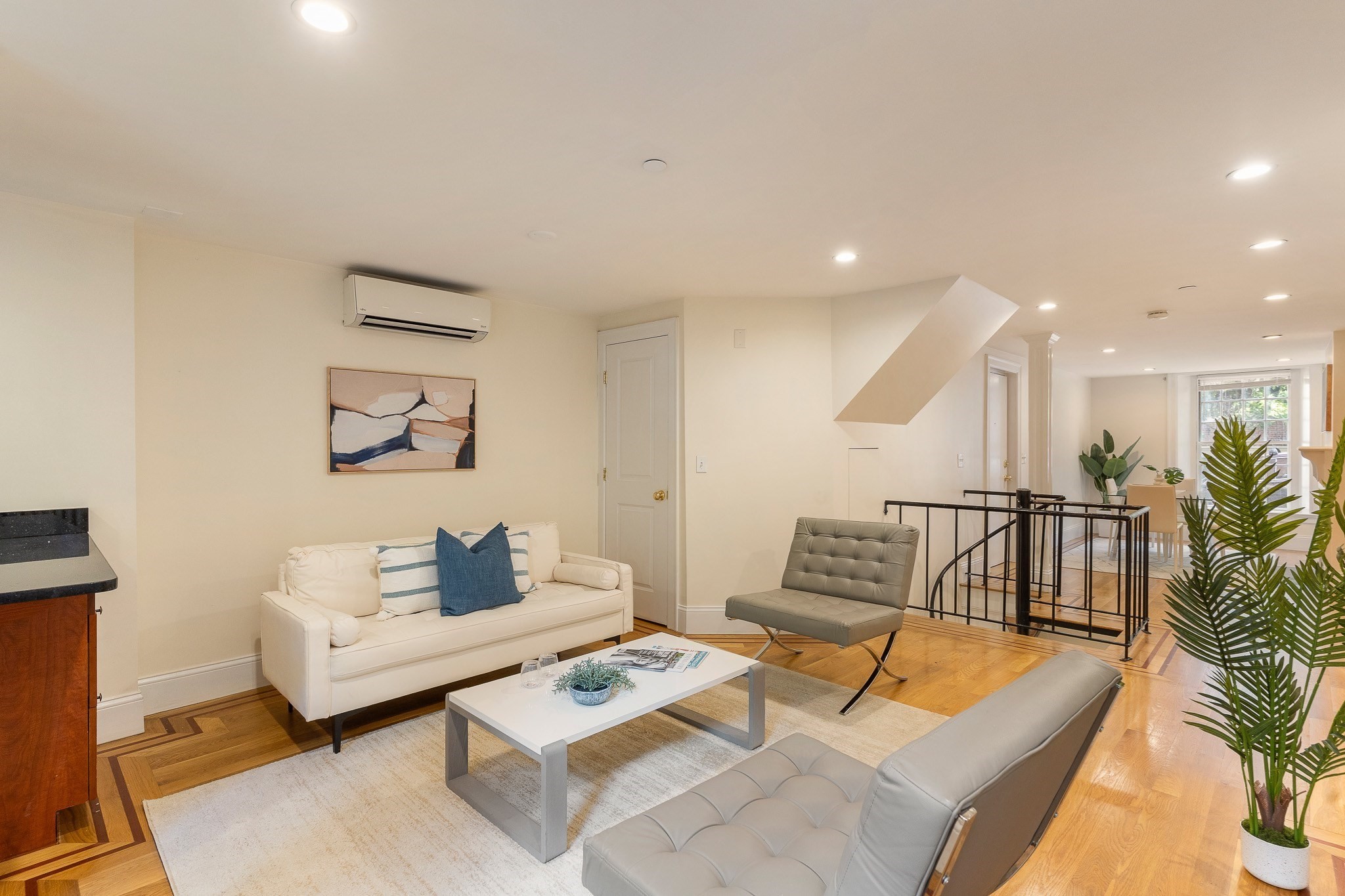 20 Joy St Unit 1, Beacon Hill, Boston, MA 02114