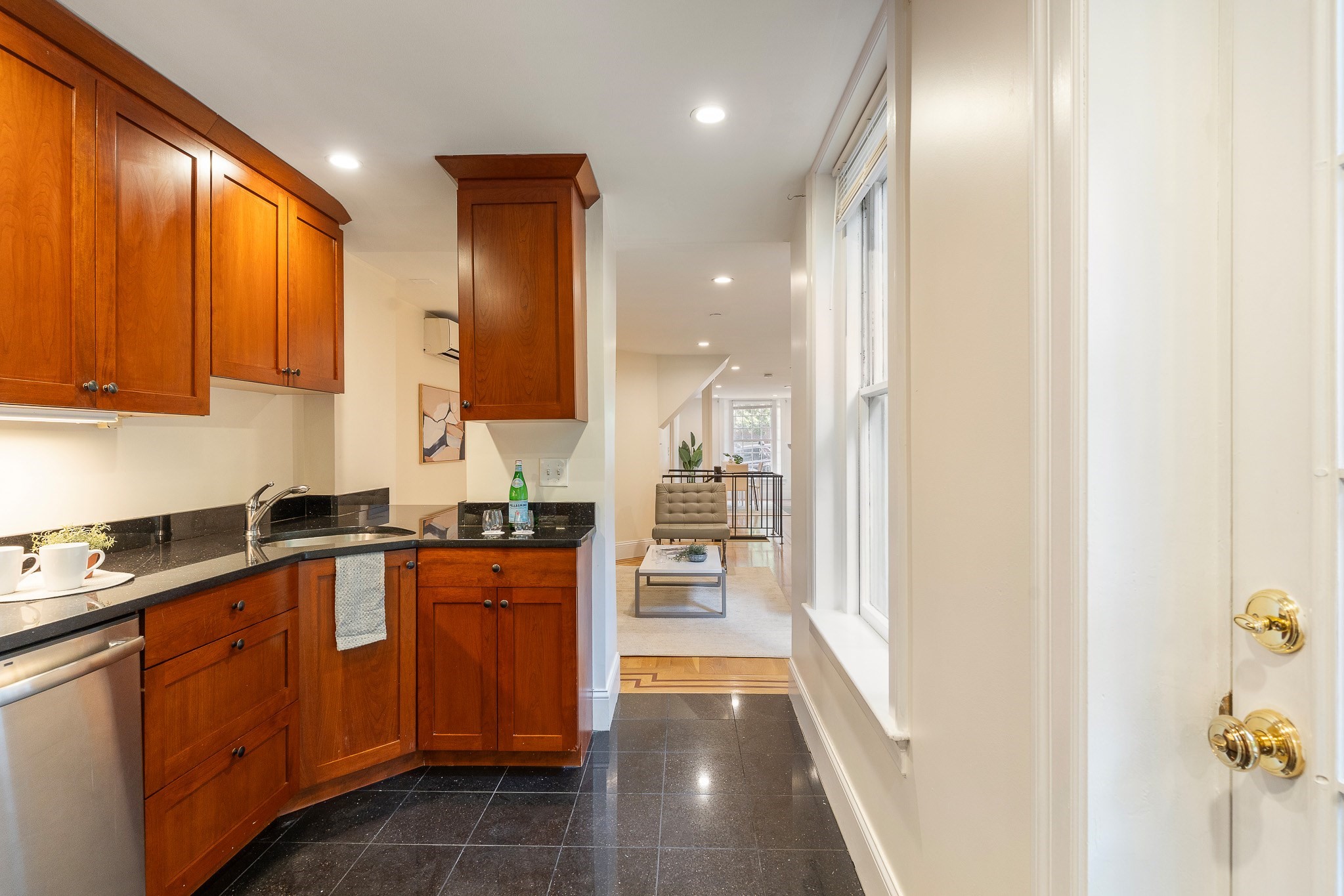 20 Joy St Unit 1, Beacon Hill, Boston, MA 02114 - Image 15