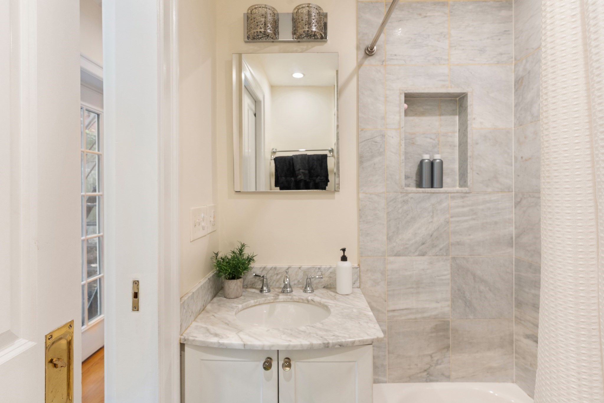 20 Joy St Unit 1, Beacon Hill, Boston, MA 02114 - Image 16