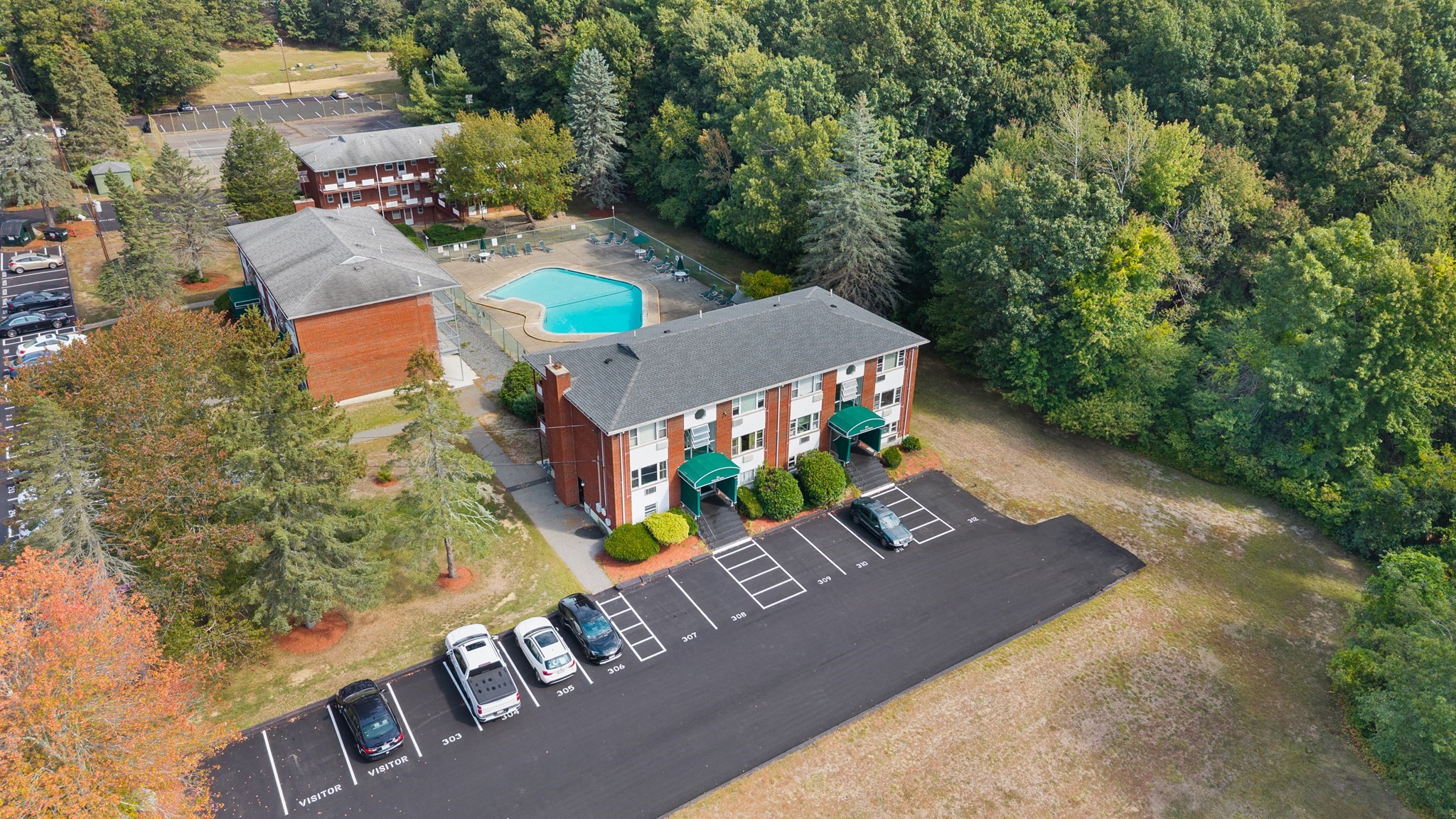 2 Colonial Dr Unit 4, Andover, MA 01810