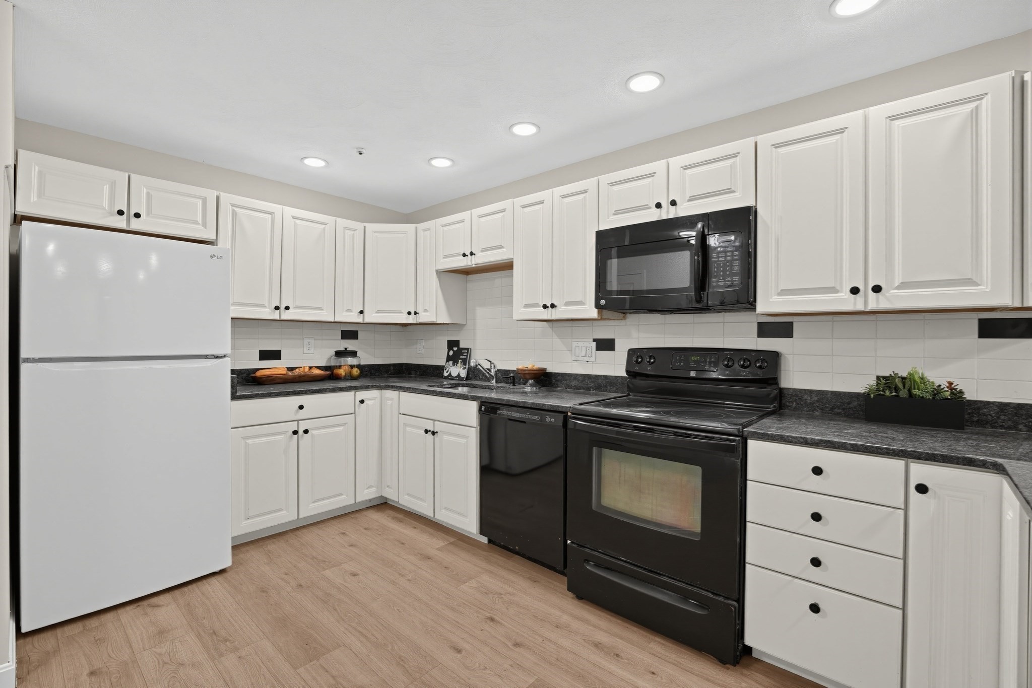 595 Revere Beach Parkway Unit 6, Revere, MA 02151 - Image 10