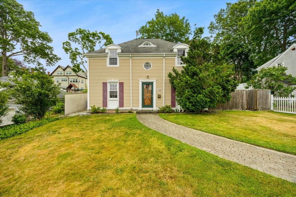 749 High St, Fall River, MA 02720 - Image 1