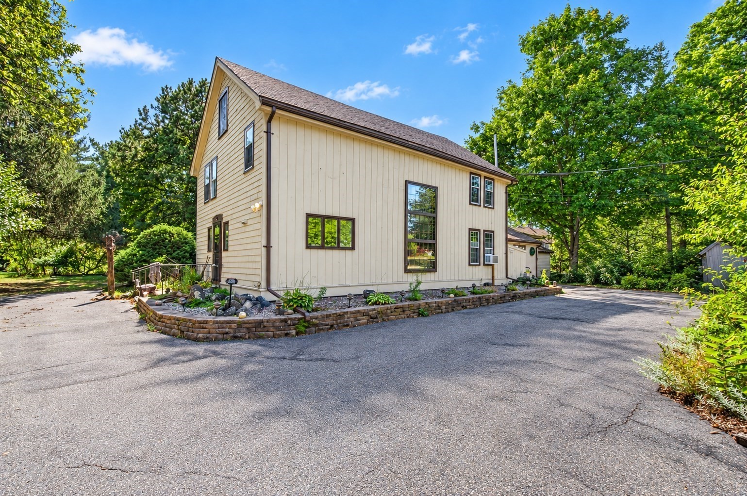 184 Centre St., Danvers, MA 01923