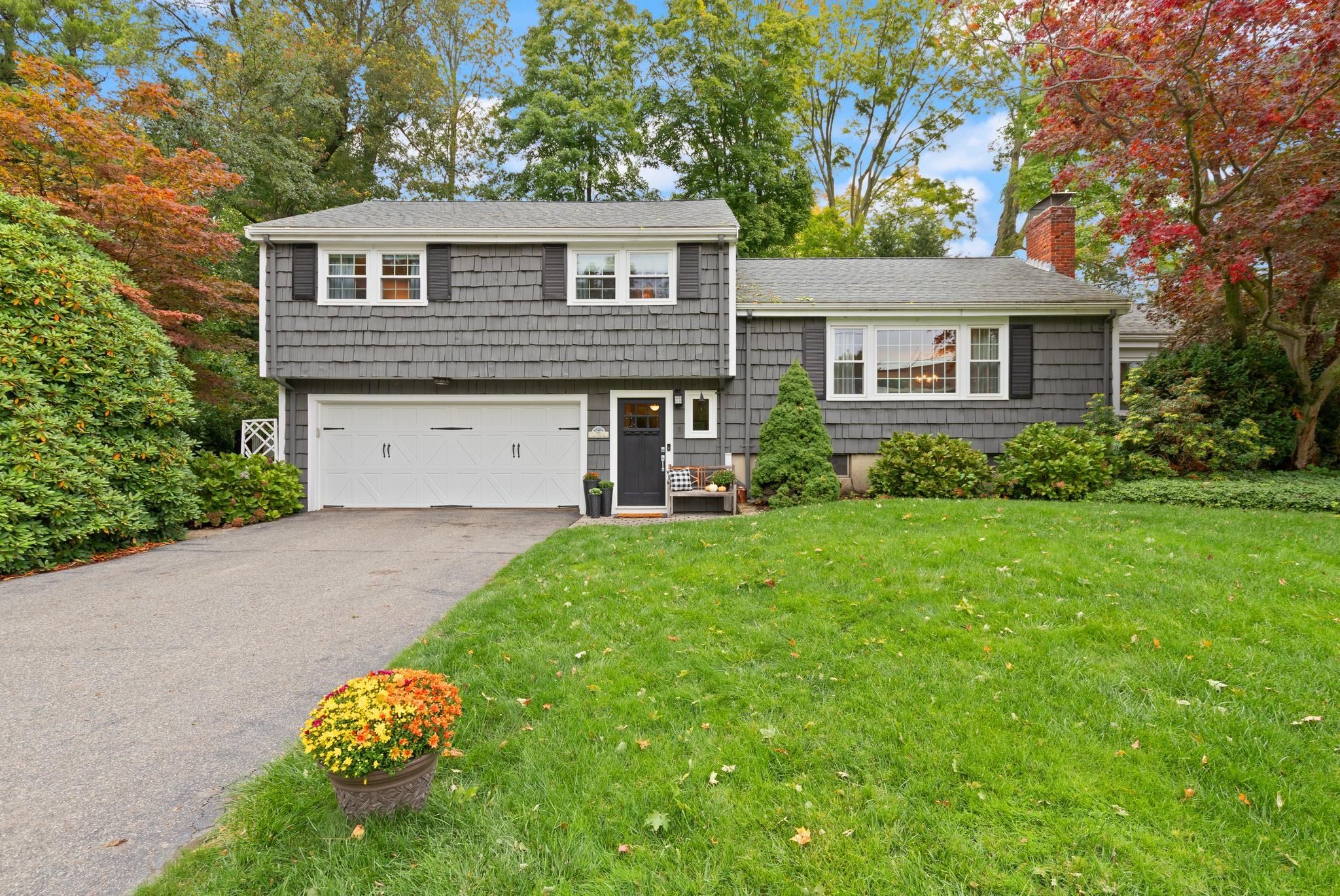70 Longview Road, Reading, MA 01867