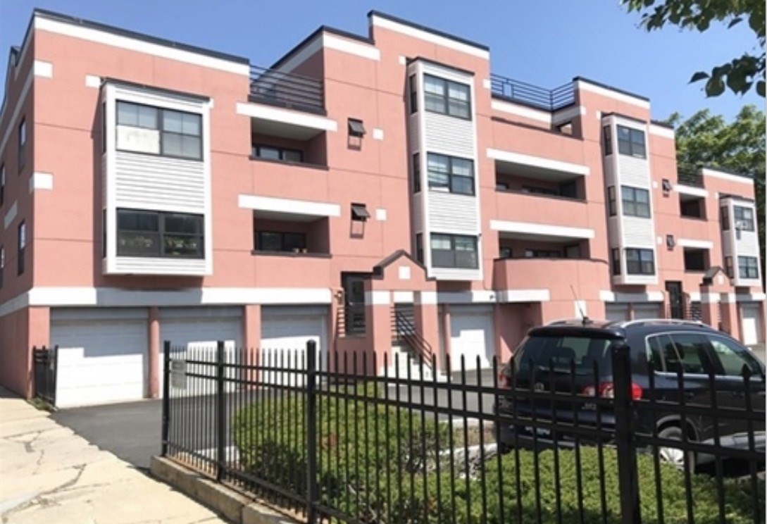 60 Gibson St Unit B3, Dorchester, Boston, MA 02122