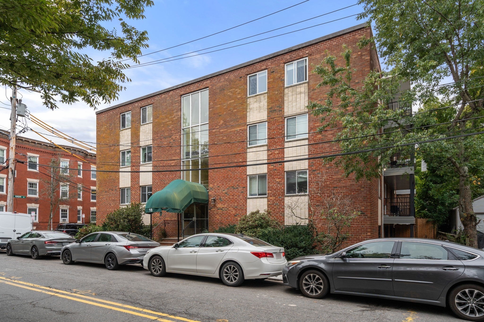 18 Pond St Unit 1, Boston - Jamaica Plain, MA 02130