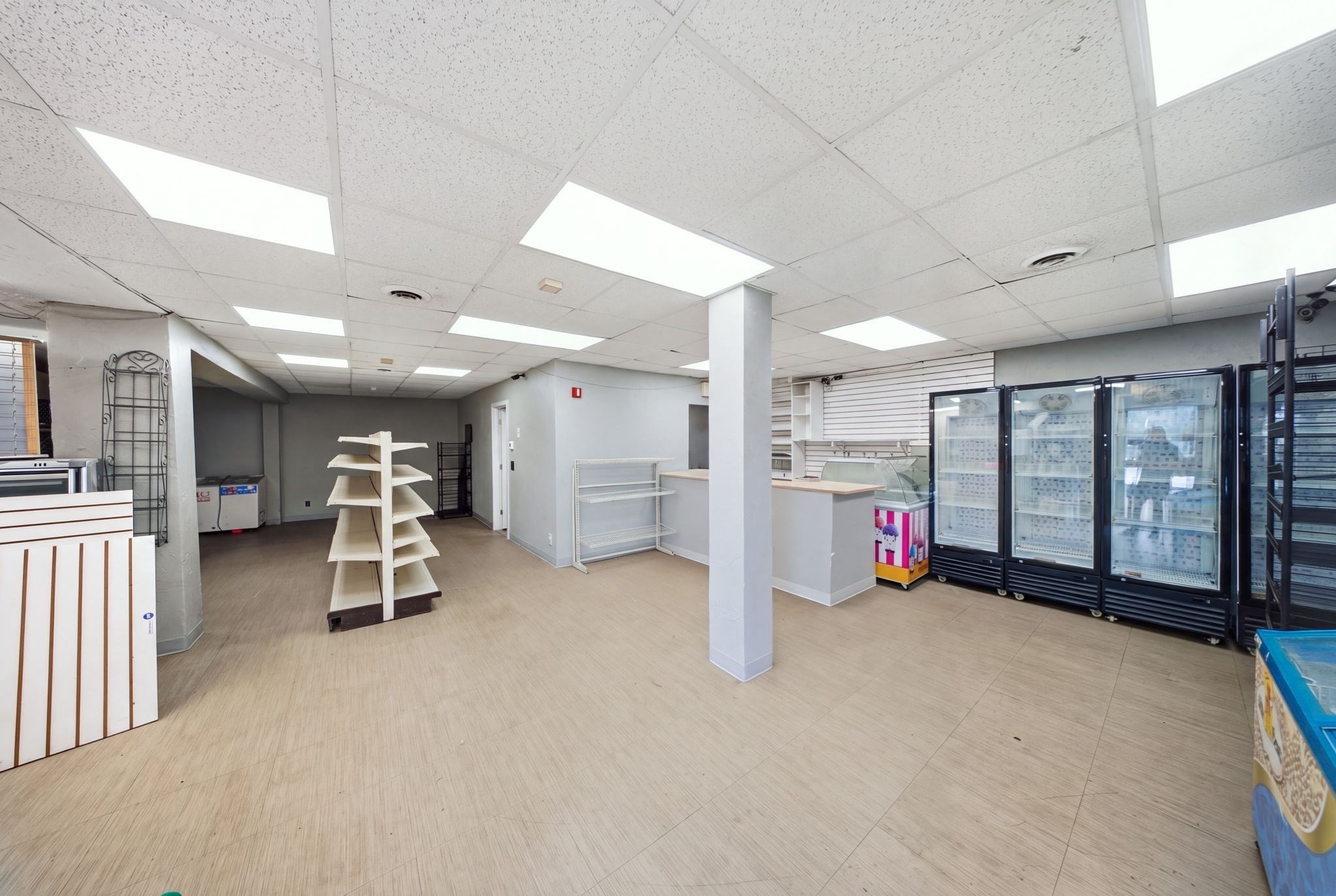 831 N Shore Rd, Revere, MA 02151 - Image 14