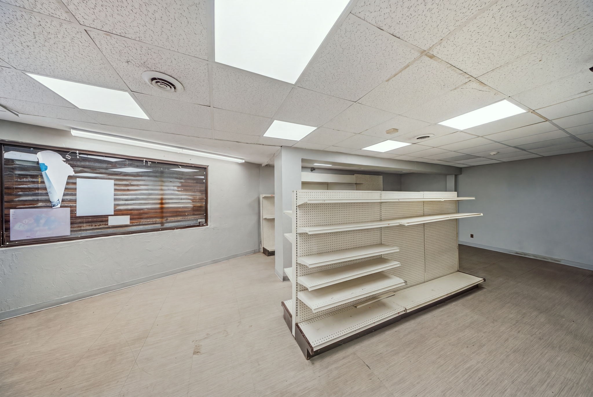 831 N Shore Rd, Revere, MA 02151 - Image 17