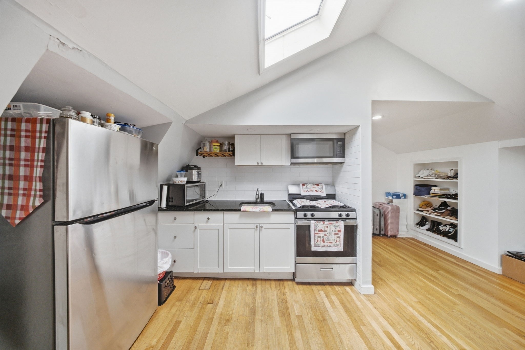 831 N Shore Rd, Revere, MA 02151 - Image 6