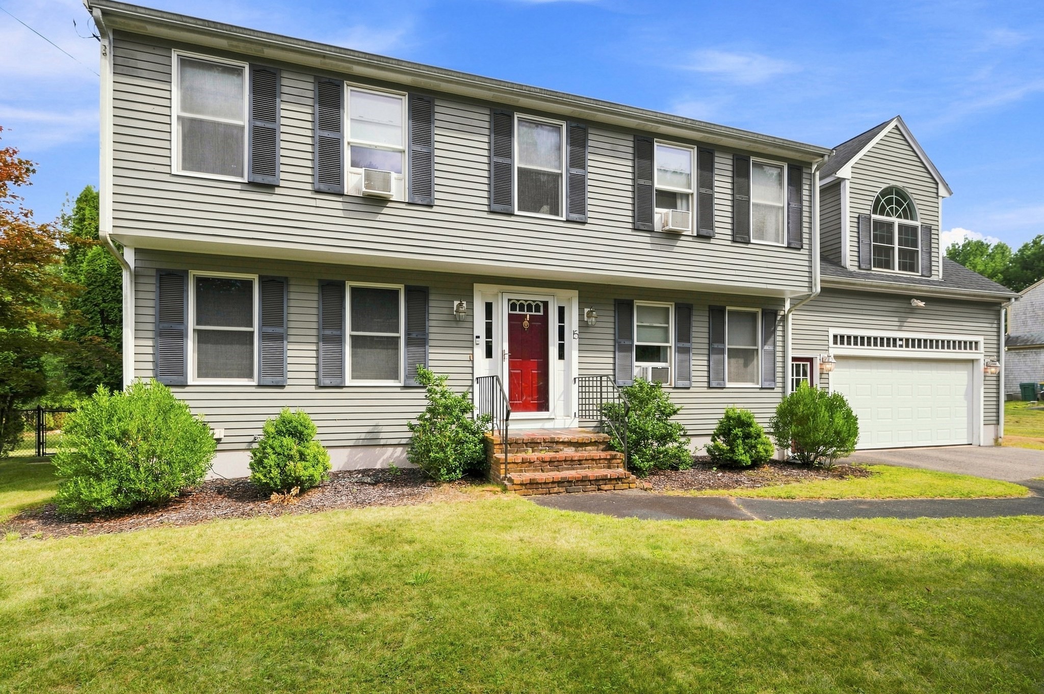15 Bird Rd, Mansfield, MA 02048