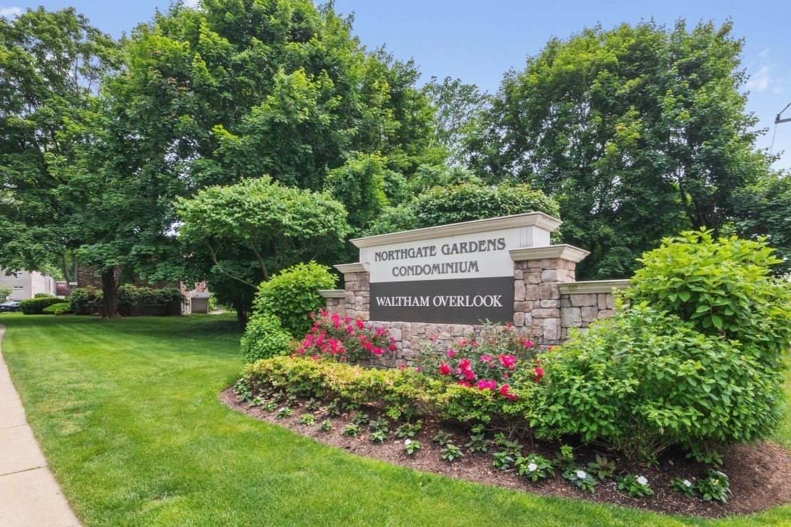 56 Jacqueline Rd Unit 8, Waltham, MA 02452