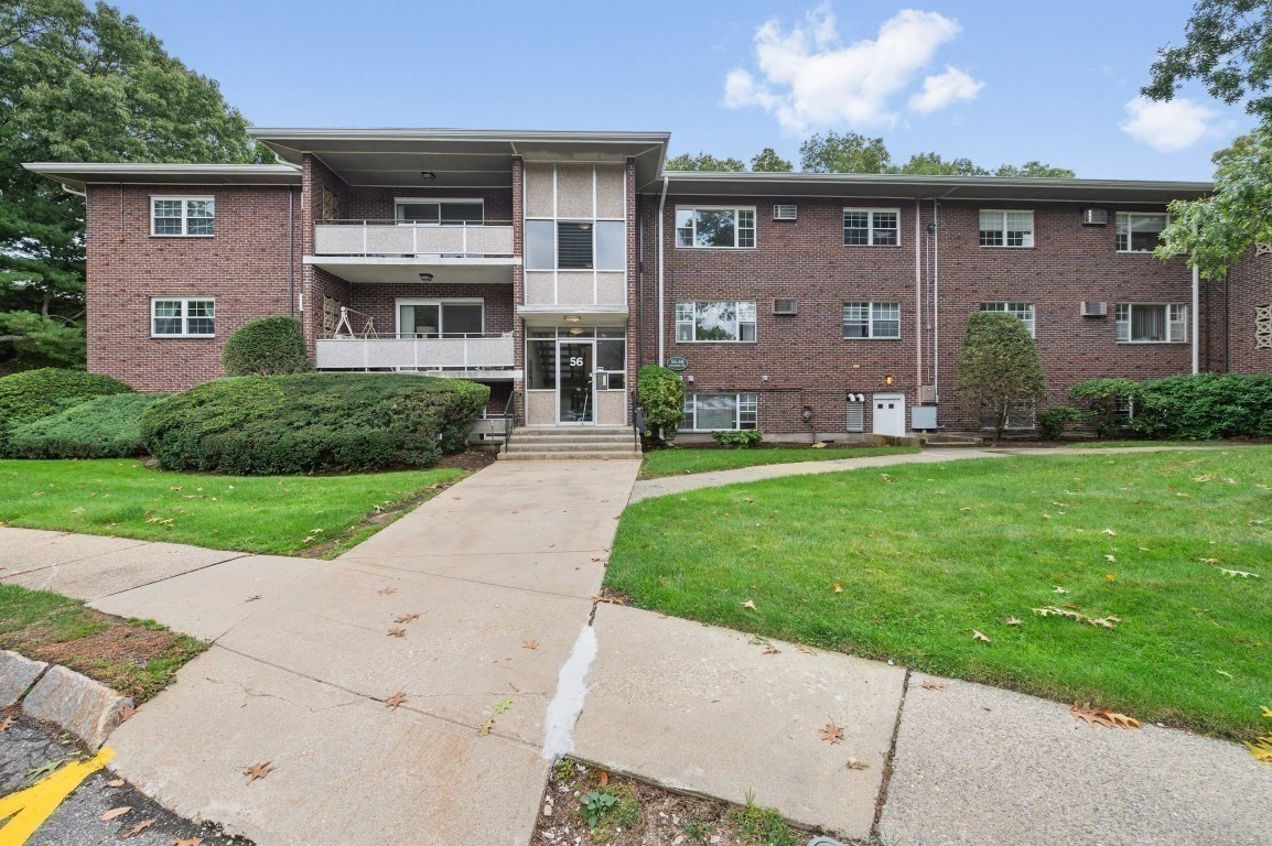 56 Jacqueline Rd Unit 8, Waltham, MA 02452 - Image 2