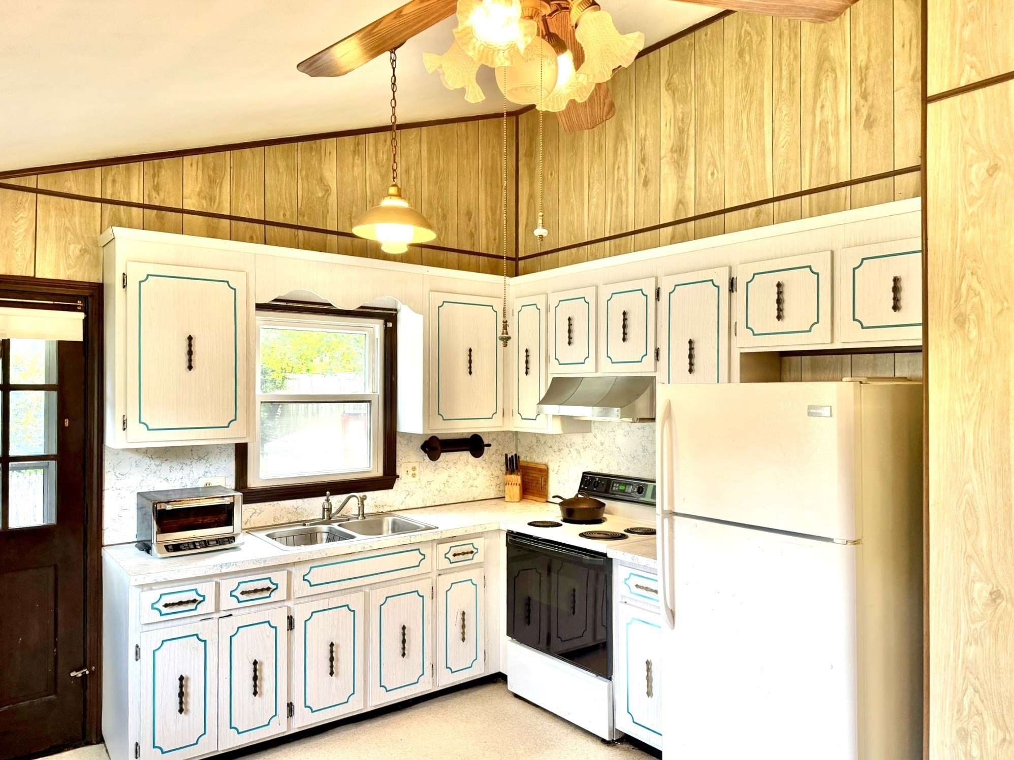 110 Hubbard Ave, Brockton, MA 02301 - Image 12