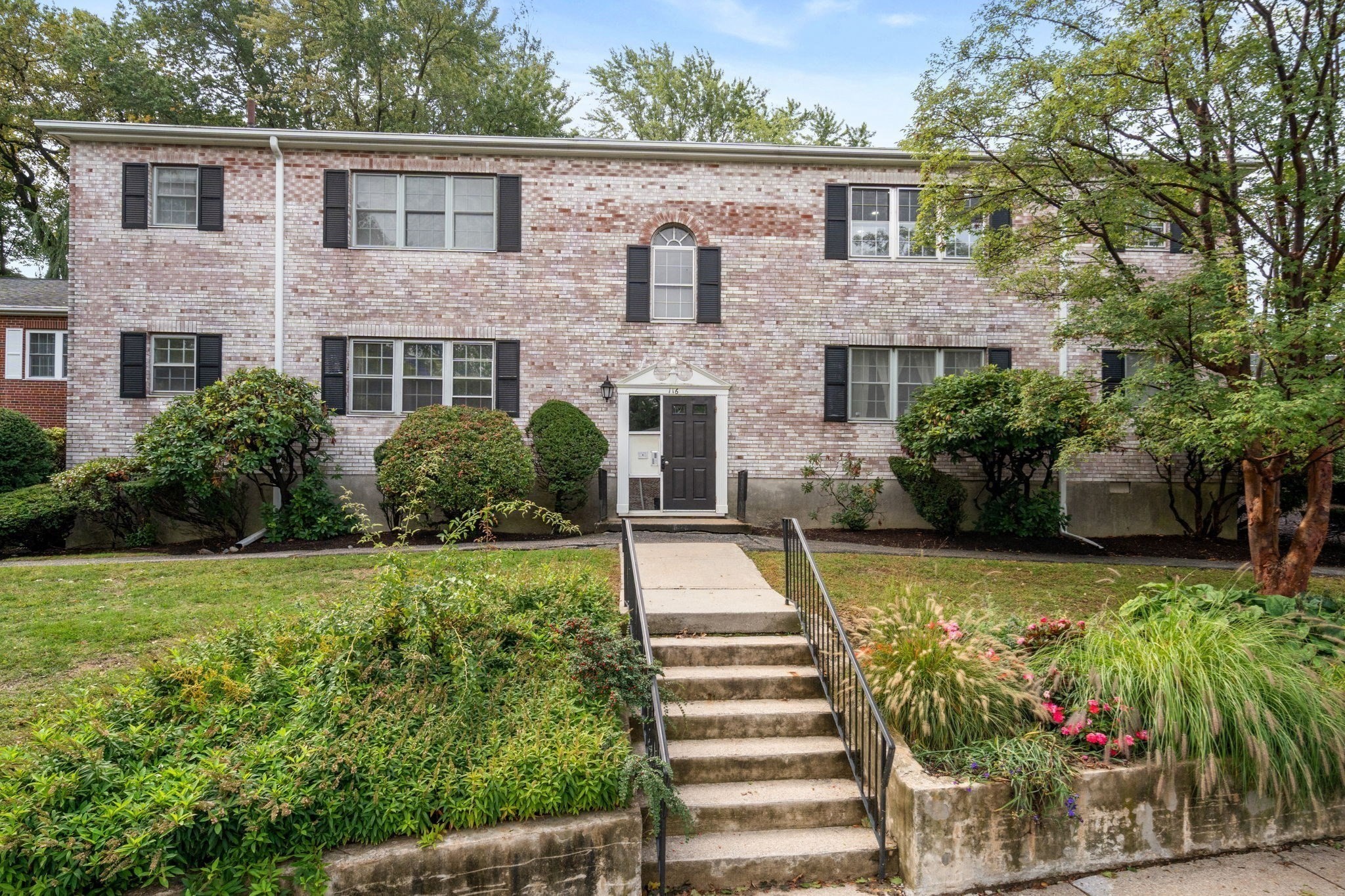 116 Lake Shore Unit 3, Boston College, Boston, MA 02135