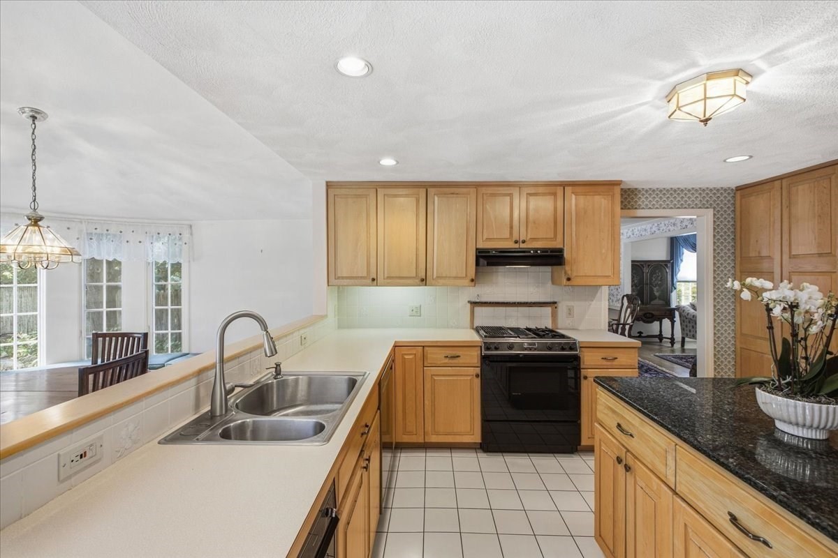 138 Forbes Rd, Westwood, MA 02090 - Image 16