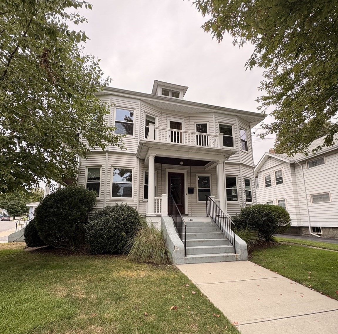 340 School St, Watertown, MA 02472