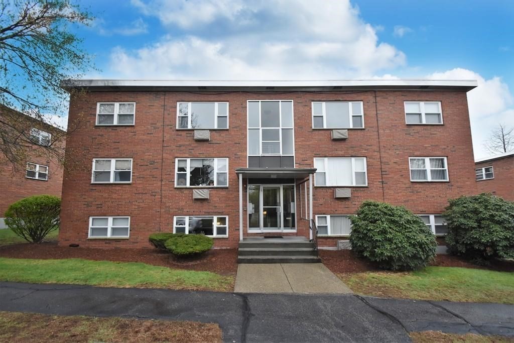 1105 Lexington St Unit 7-3, Waltham, MA 02452