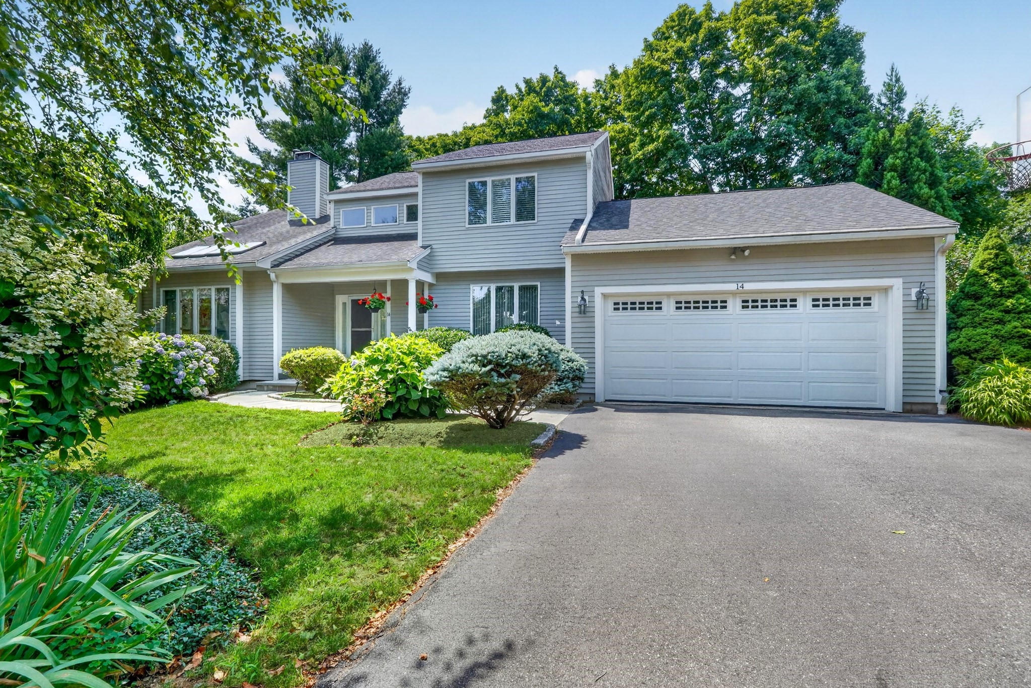 14 Mulberry Ln, Canton, MA 02021