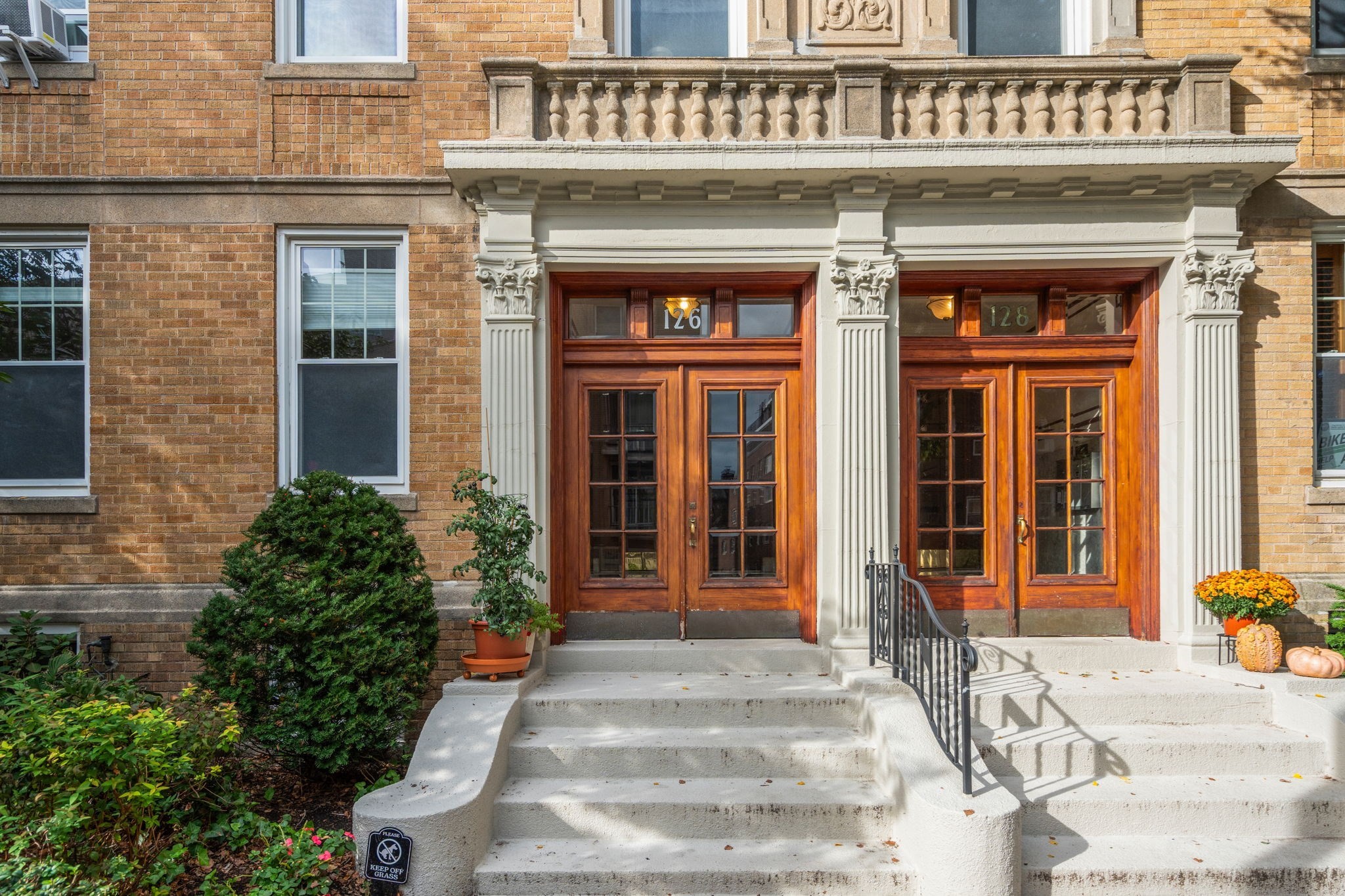 126 Sewall St Unit A, Brookline, MA 02446
