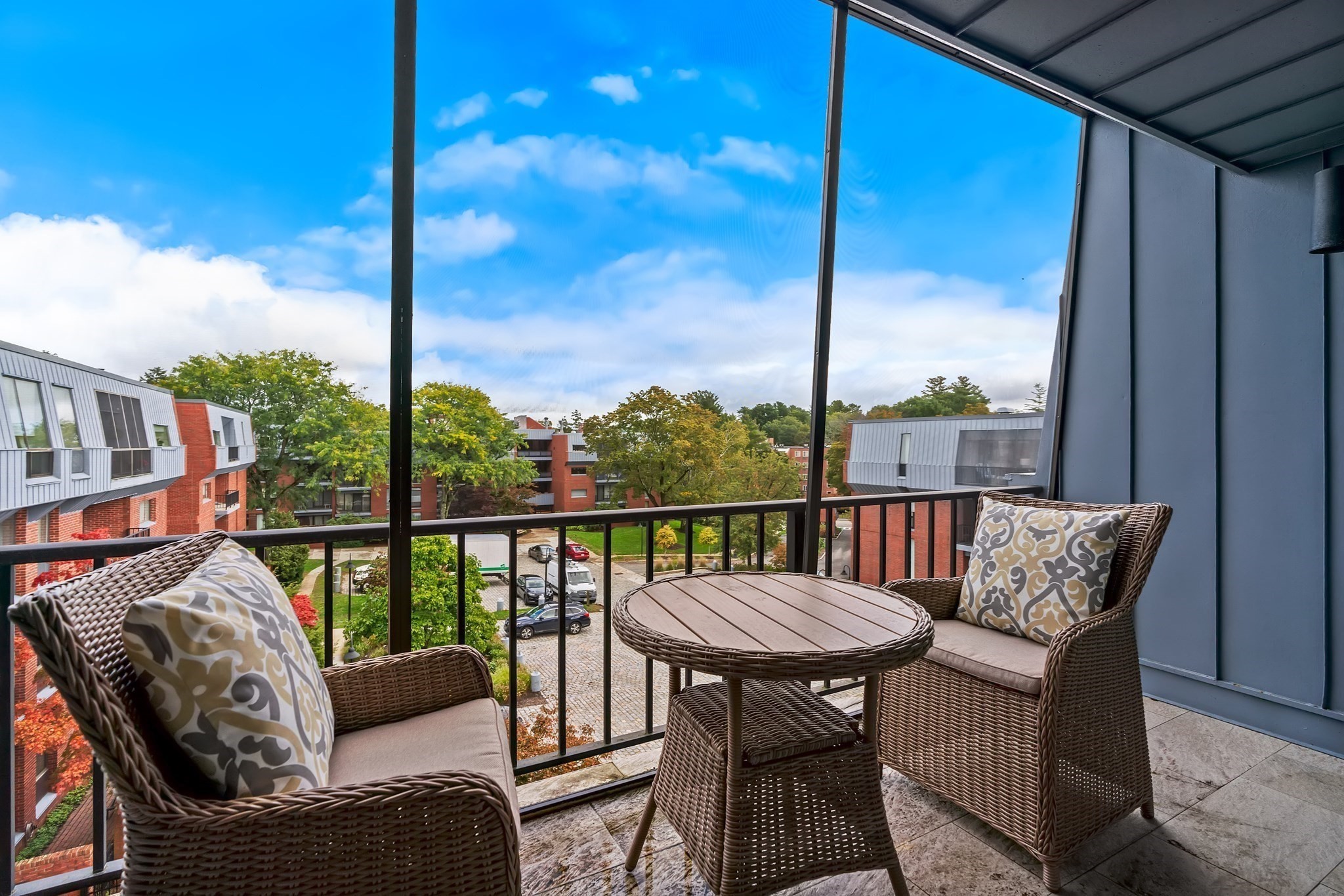75 Grove Street Unit 427, Wellesley, MA 02482