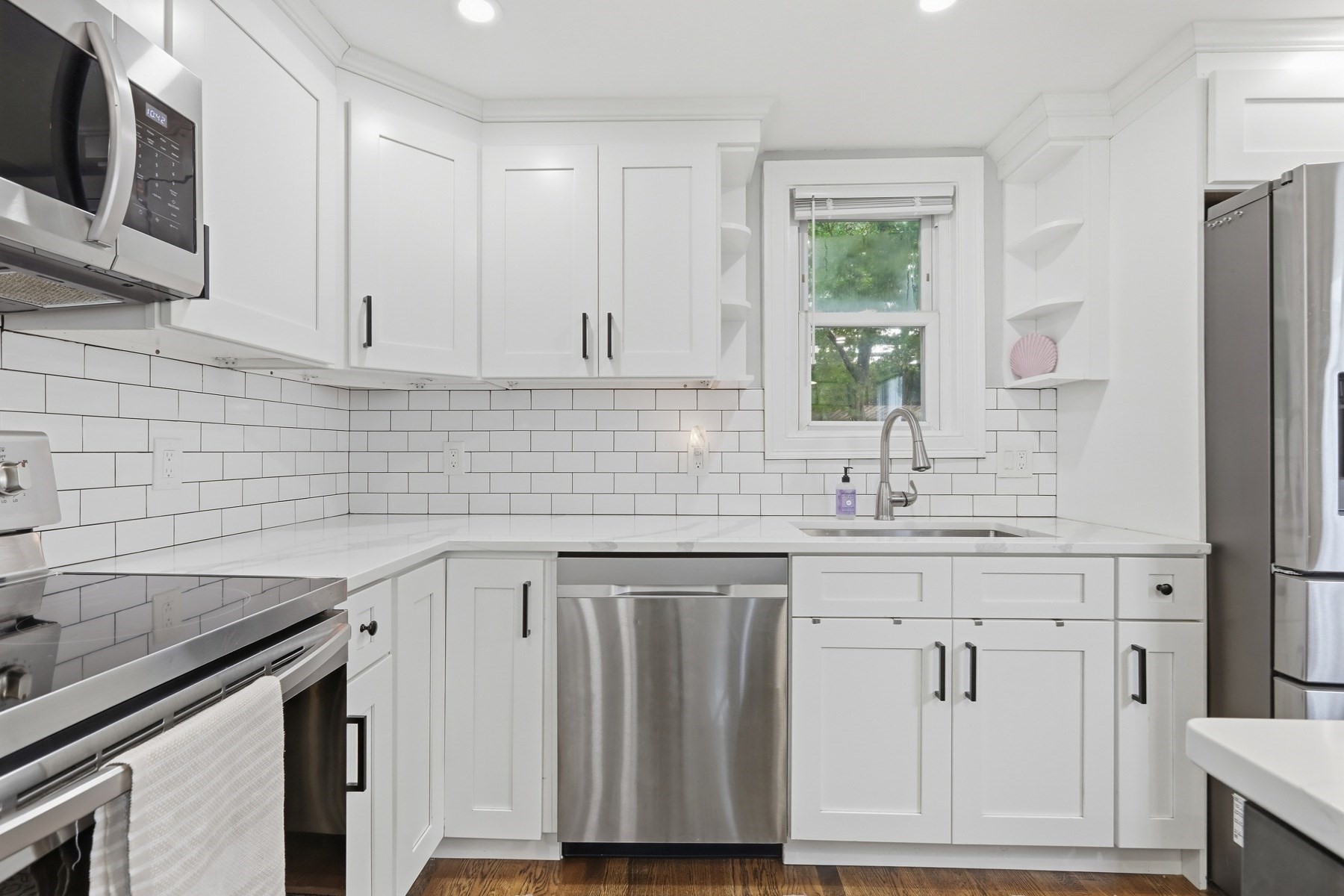 28 Cleveland Street, Medford, MA 02155