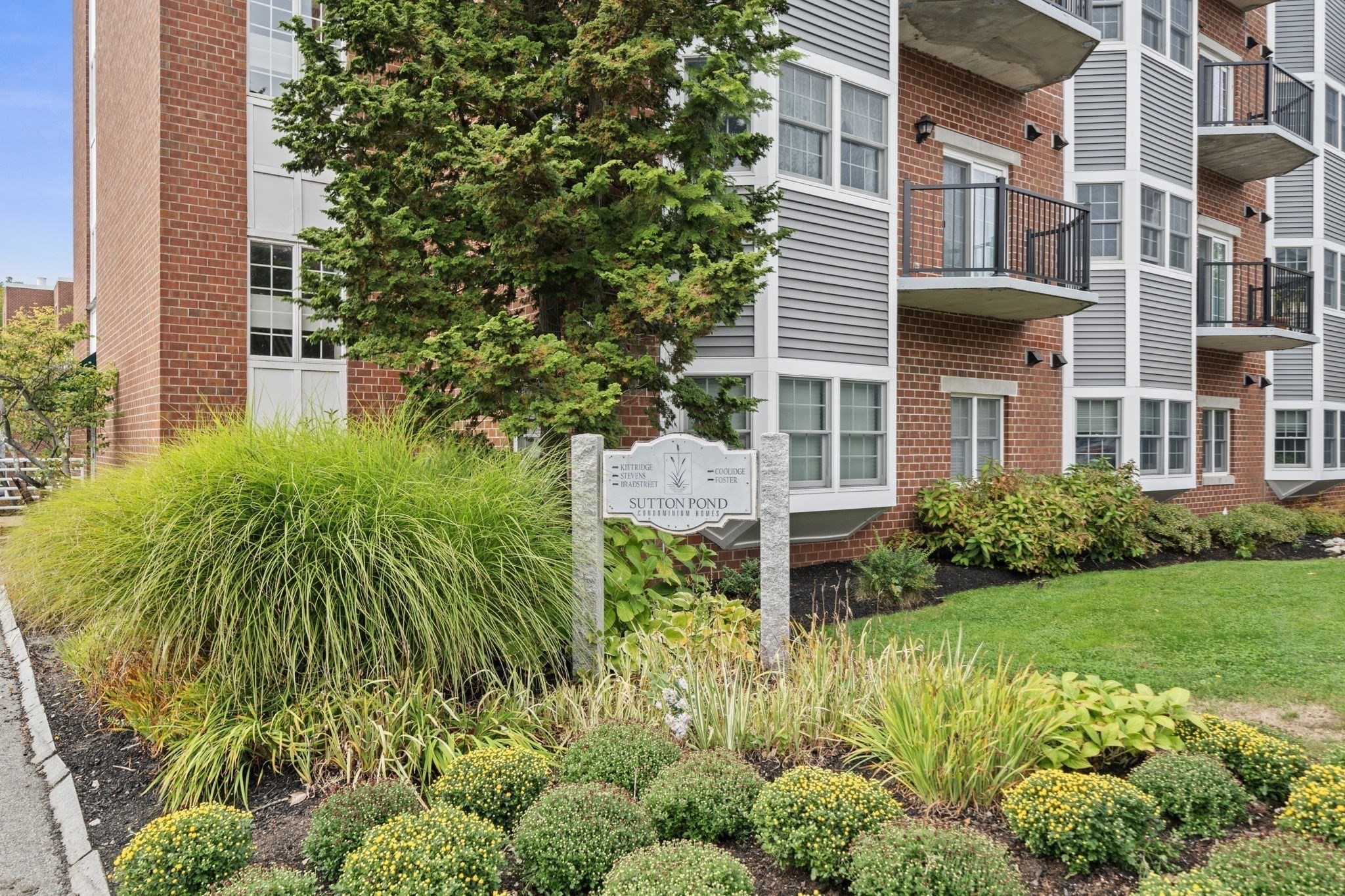 148 Main St Unit C439, North Andover, MA 01845